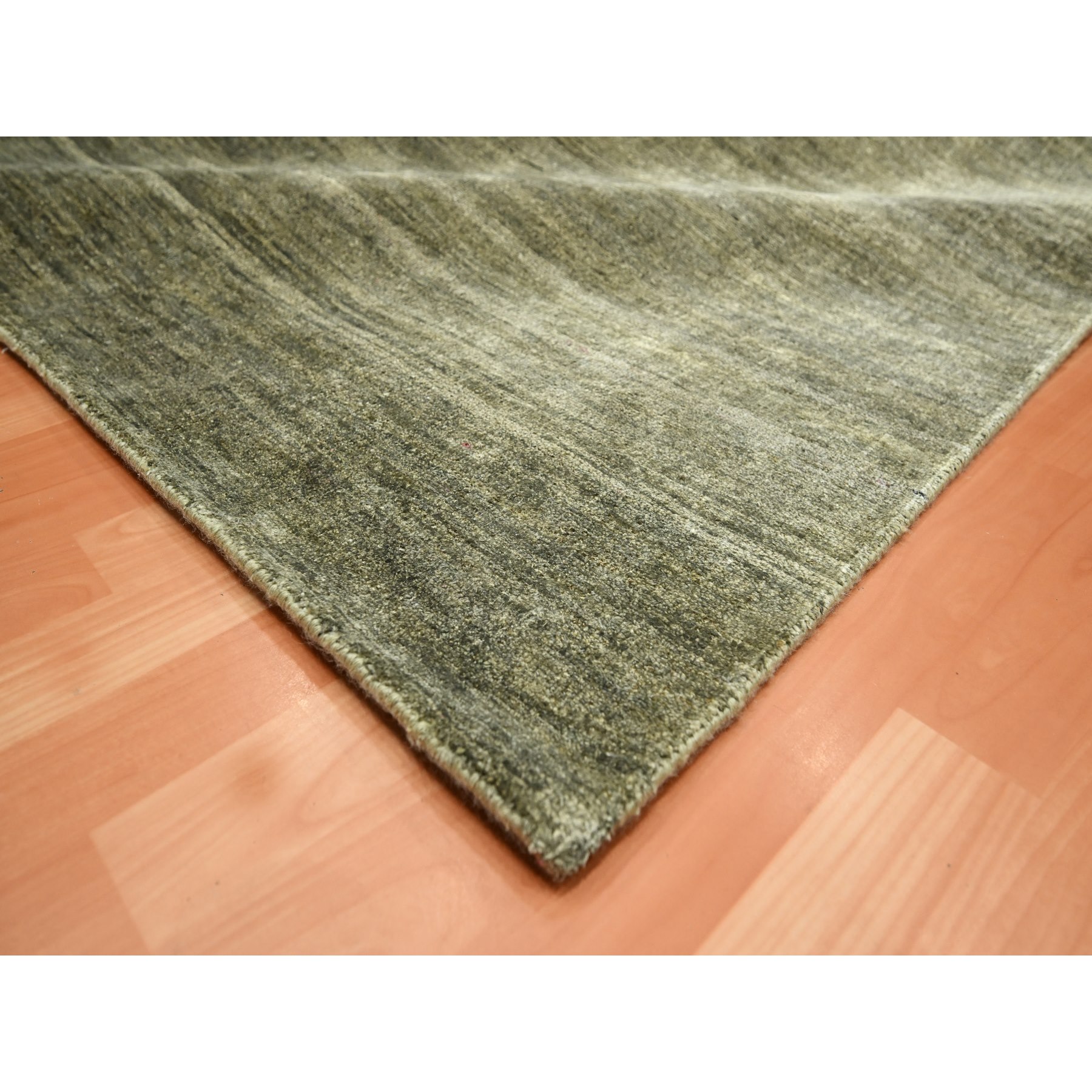9'10"x14' Moss Green, Plain Design, Hand Knotted, Soft to the Touch, Pure Silk, Vibrant and Shiny, Oriental Rug Sh75639