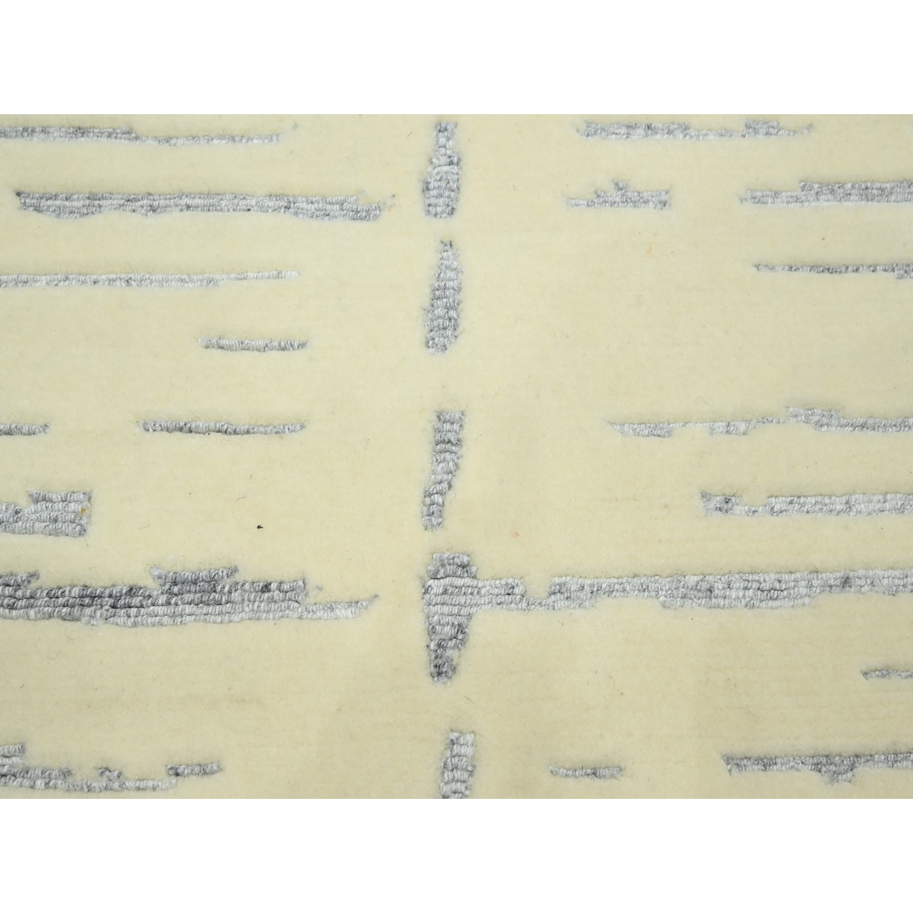 8'x9'9" Pristine White, Modern Design with Textured Weave, Wool & Silk, Tone on Tone, Hand Knotted, Oriental Rug Sh75640