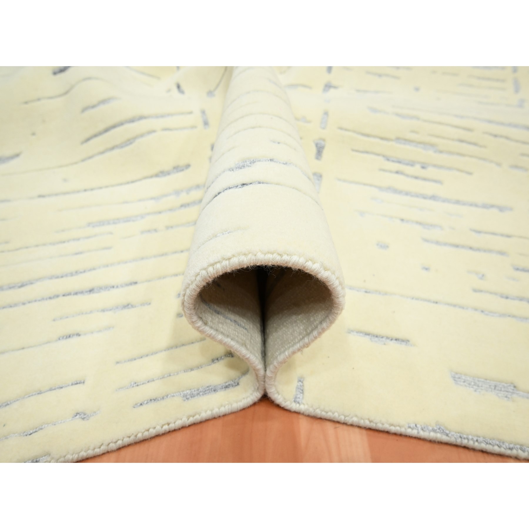 9'x12' Chiffon White, Modern Design with Textured Weave, Tone on Tone, Wool & Silk, Hand Knotted, Oriental Rug Sh75641