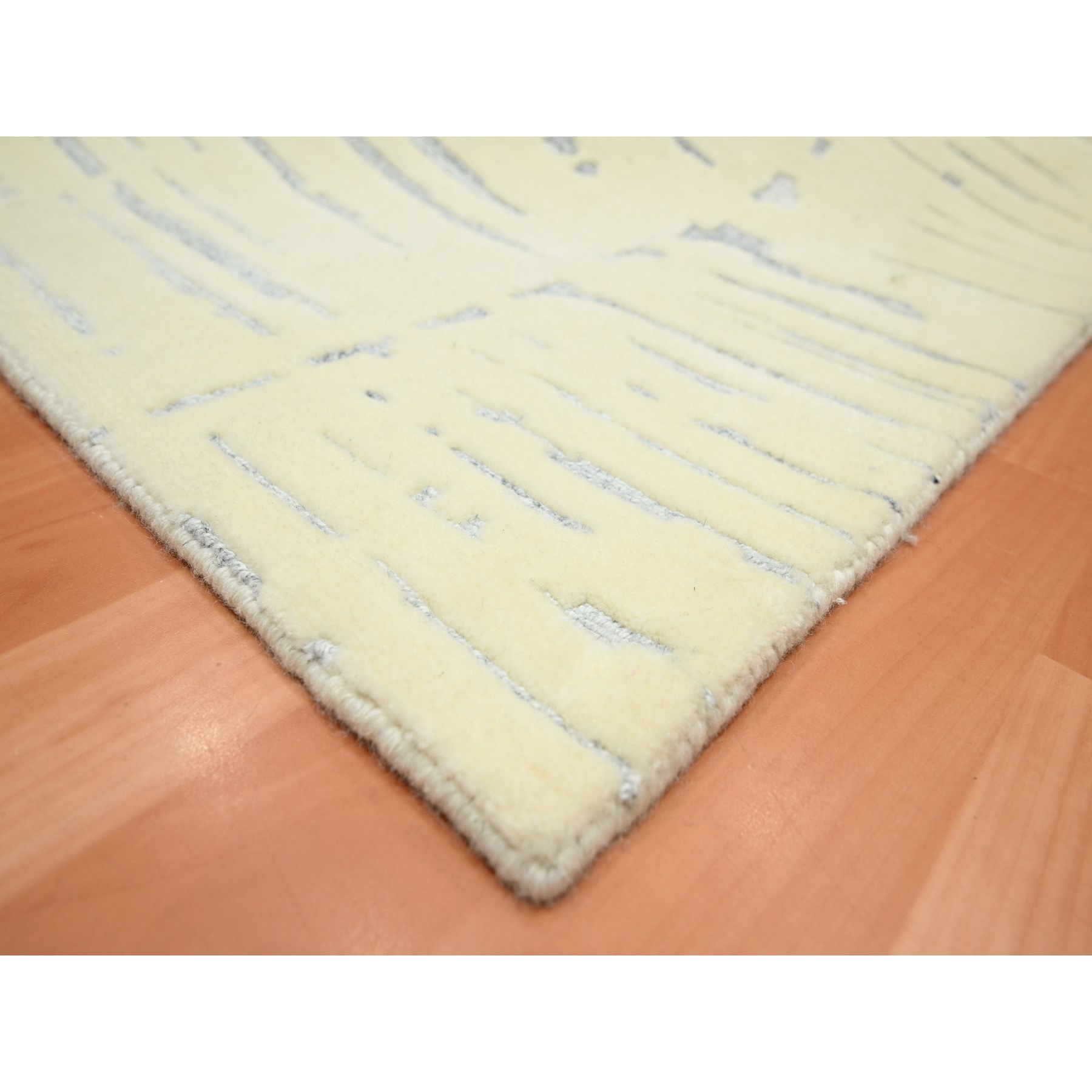 9'x12' Chiffon White, Modern Design with Textured Weave, Tone on Tone, Wool & Silk, Hand Knotted, Oriental Rug Sh75641