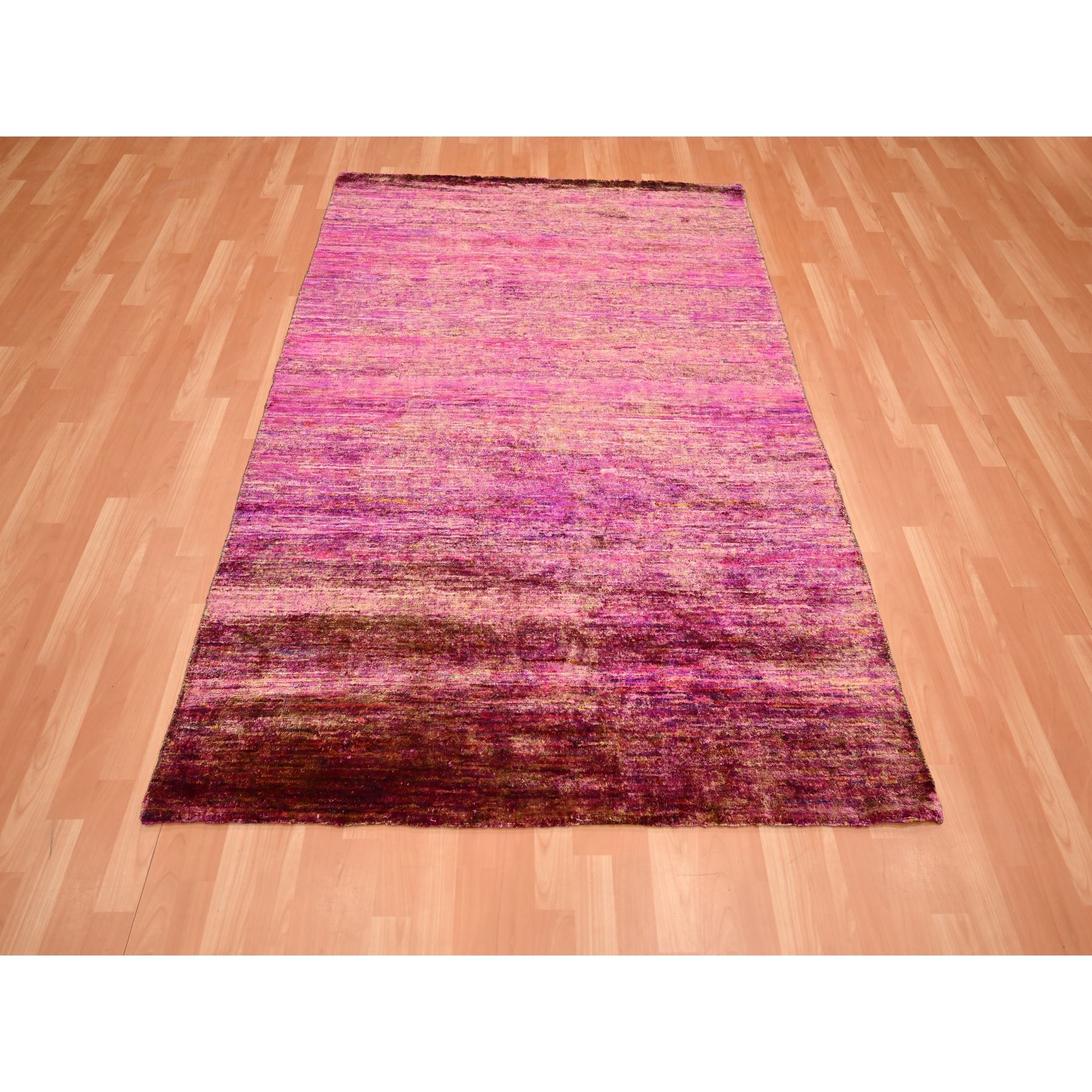 5'x6'10" Shades of Pink, Abrash Design, Sari Silk, Plain, Soft to the Touch, Hand Knotted, Oriental Rug Sh75645