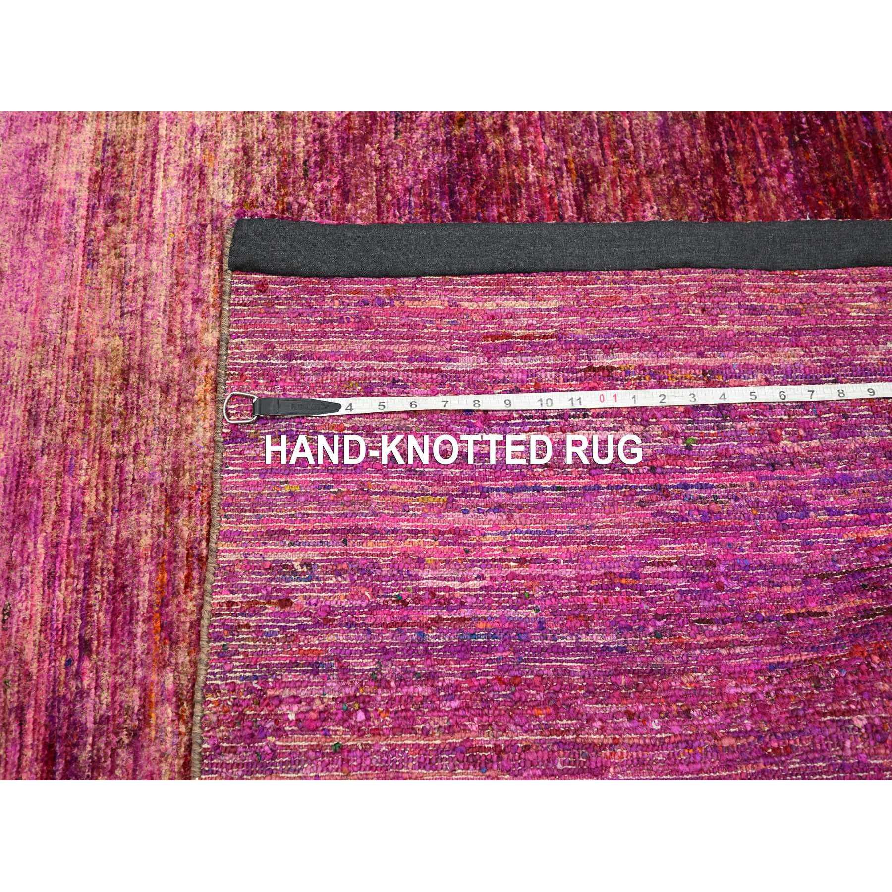 5'x6'10" Shades of Pink, Abrash Design, Sari Silk, Plain, Soft to the Touch, Hand Knotted, Oriental Rug Sh75645
