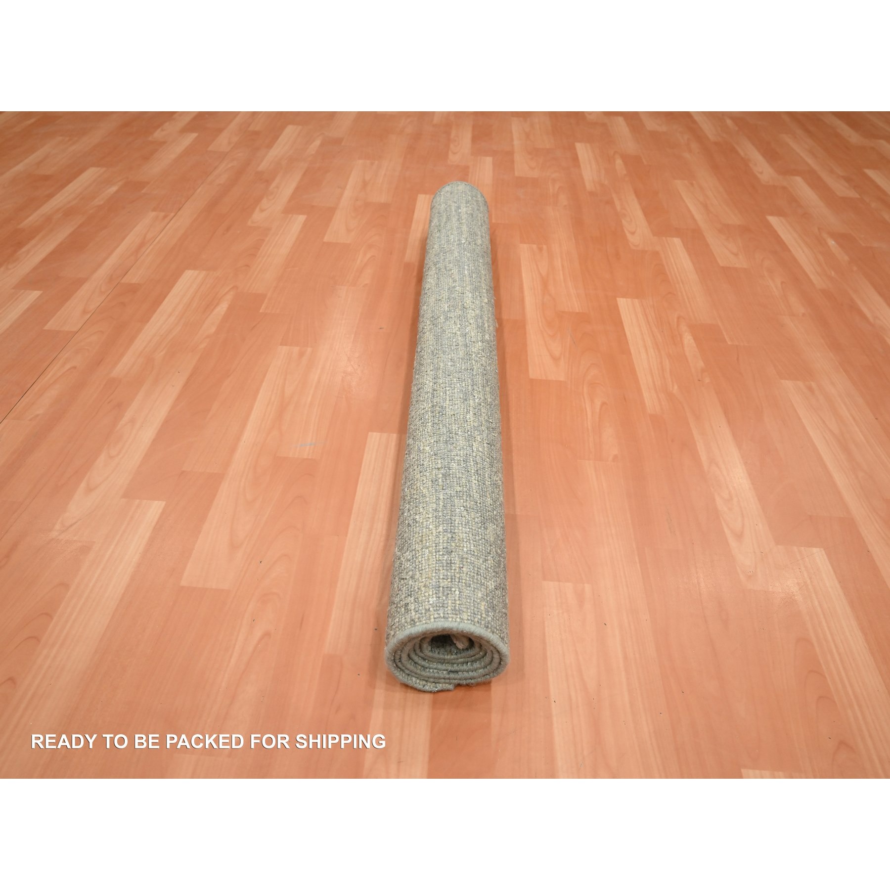4'x6'1" Laurel Green, Hand Knotted, Plain Solid Design, Soft to the Touch, Pure Silk, Oriental Rug Sh75655