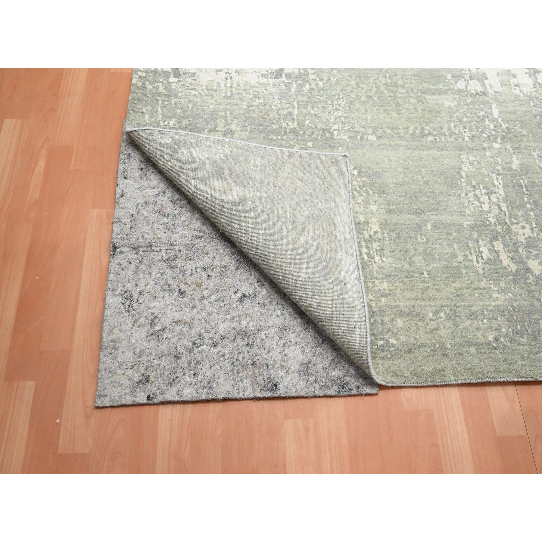 12'x18' Pastel Gray, Modern Abstract Design with Soft Colors, Wool and Pure Silk, Hand Knotted, XL, Oversized, Oriental Rug Sh75673