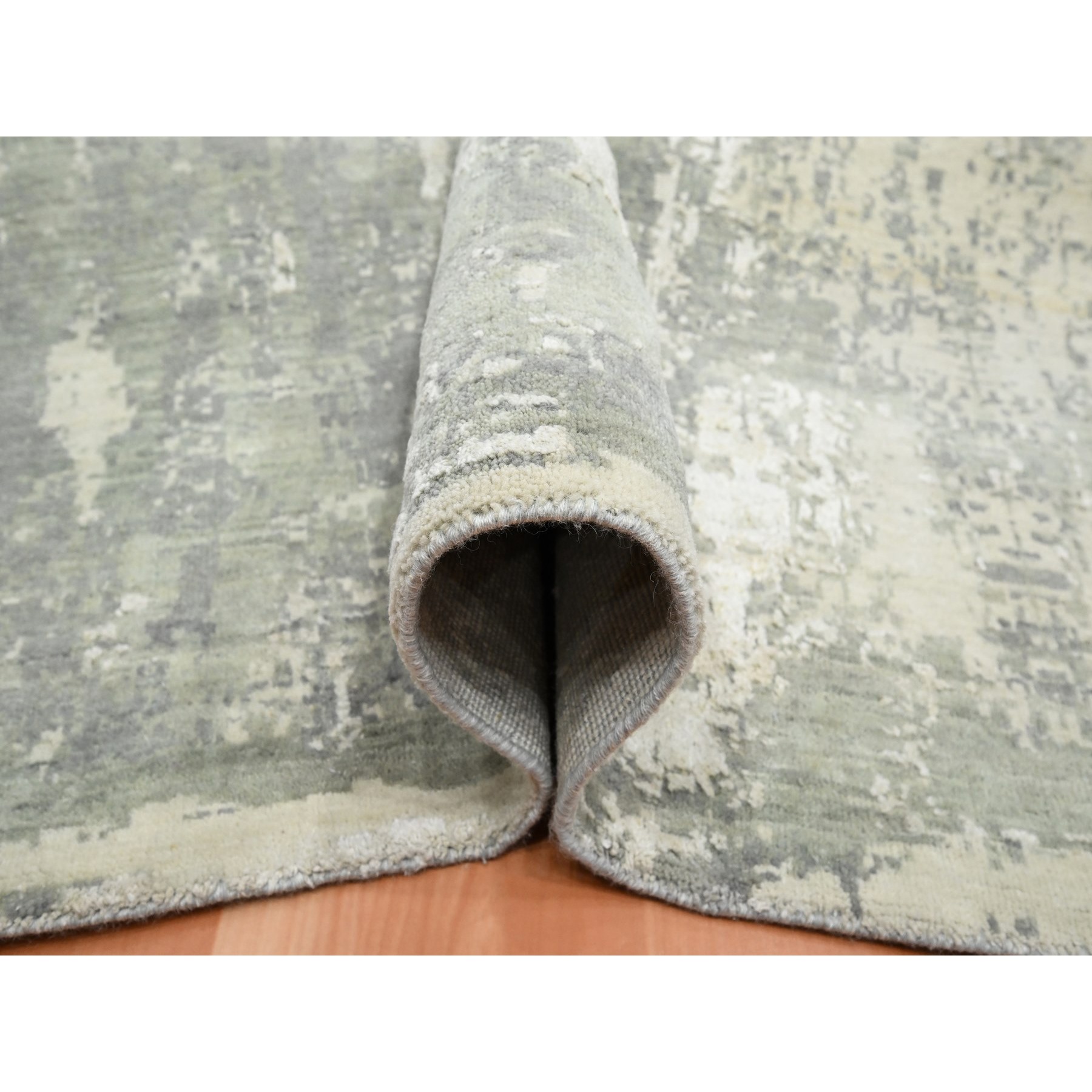 12'x18' Pastel Gray, Modern Abstract Design with Soft Colors, Wool and Pure Silk, Hand Knotted, XL, Oversized, Oriental Rug Sh75673