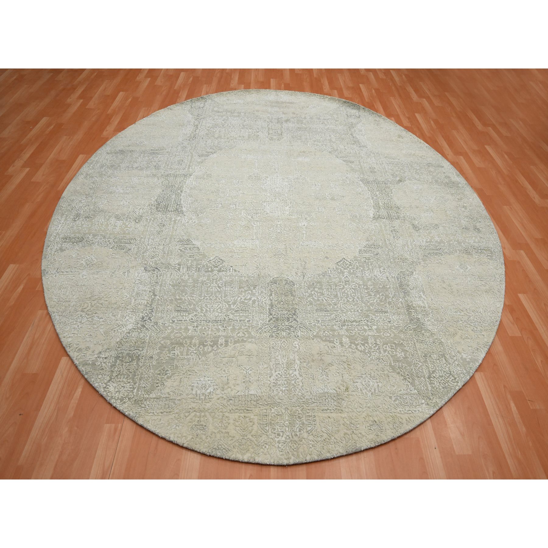 10'x10' Oyster White, Jewelry Design, Wool and Silk, Hand Knotted, Round, Oriental Rug Sh75681