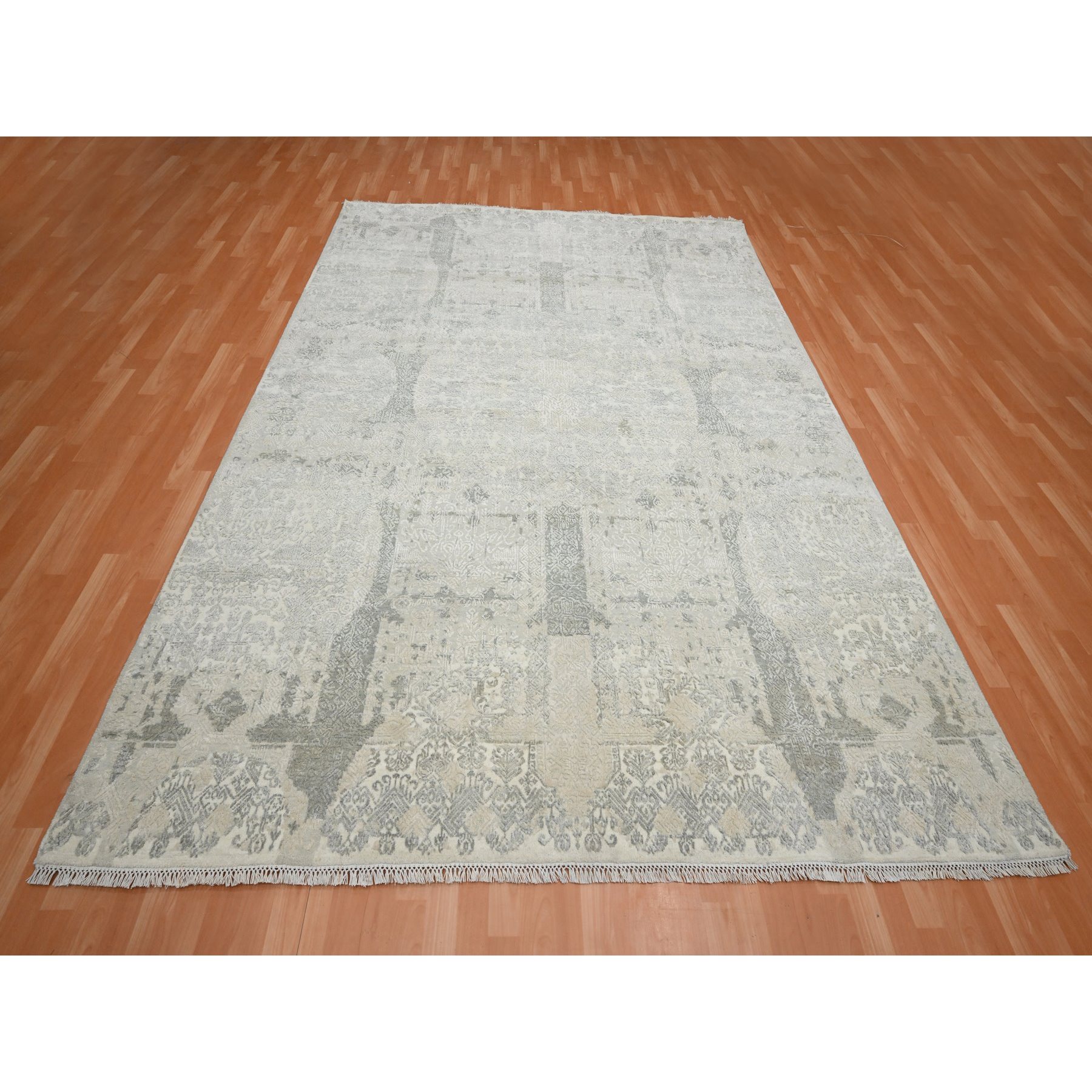 8'1"x10'1" Oyster White, Jewelry Design, Hand Knotted, Wool and Silk, Densely Woven, Oriental Rug Sh75683