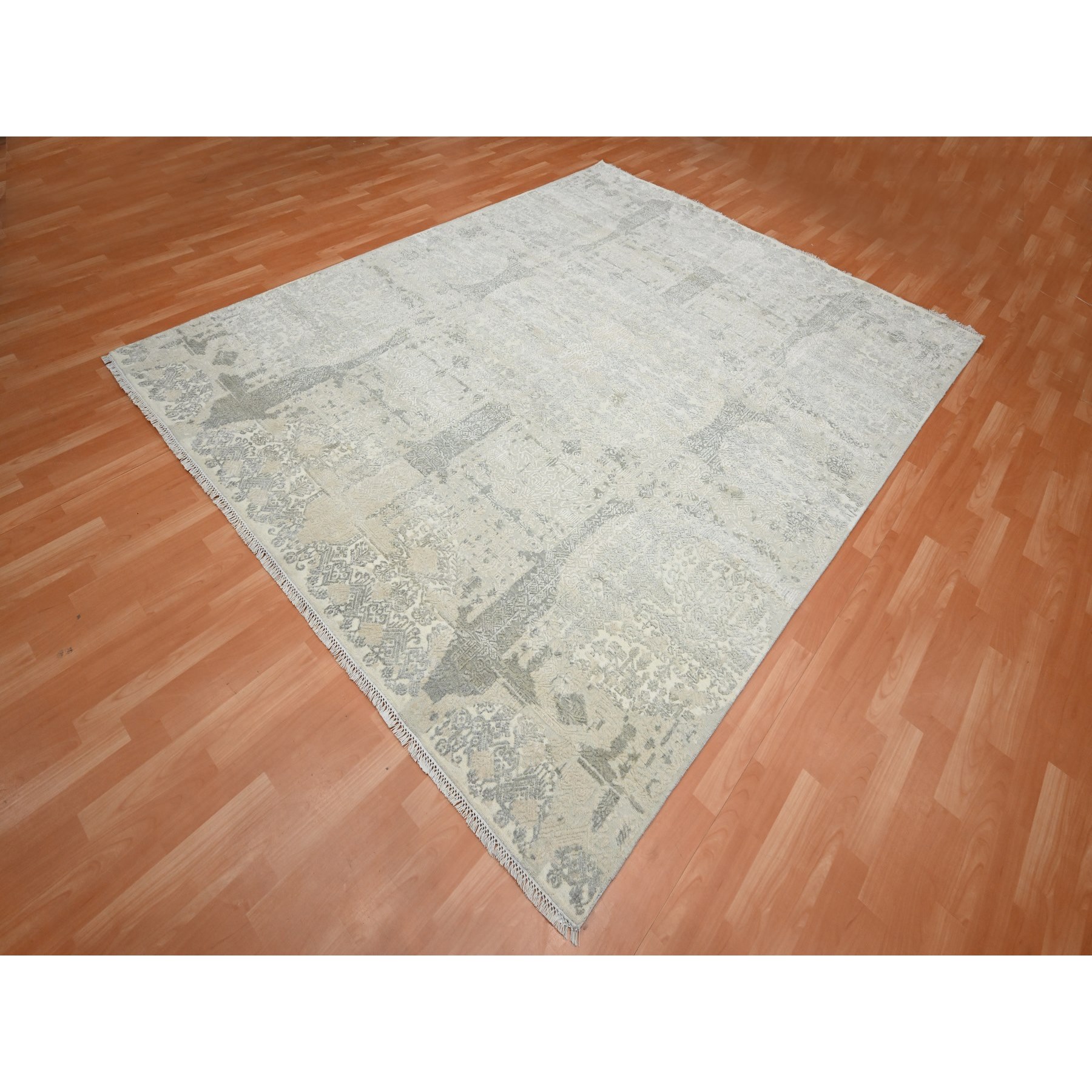 8'1"x10'1" Oyster White, Jewelry Design, Hand Knotted, Wool and Silk, Densely Woven, Oriental Rug Sh75683