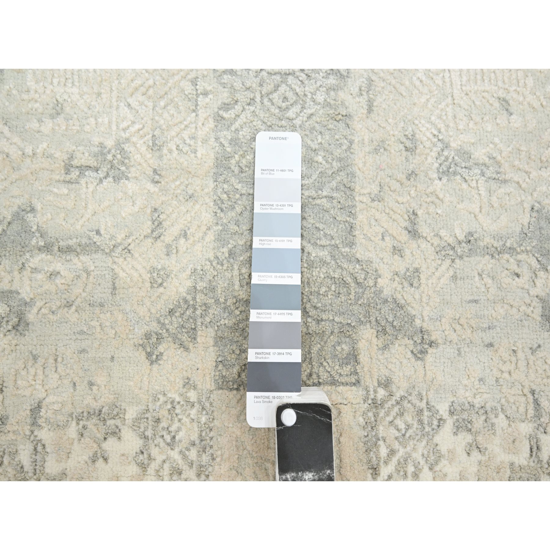 8'1"x10'1" Oyster White, Jewelry Design, Hand Knotted, Wool and Silk, Densely Woven, Oriental Rug Sh75683