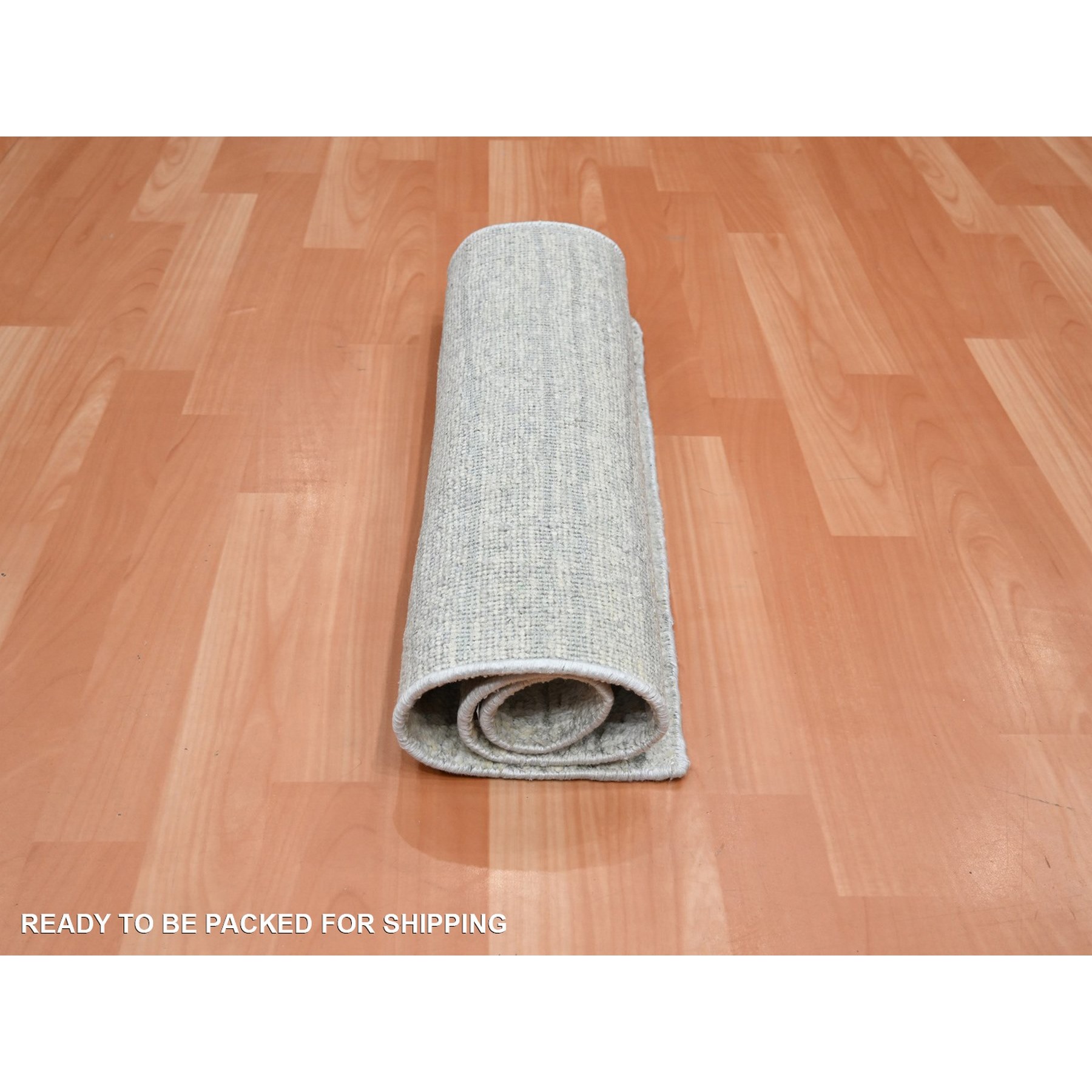 2'x3' Pearl White, Modern, Wavy Design, Hand Knotted, Pure Silk, Lush and Plush, Sample, Mat, Oriental Rug Sh75708
