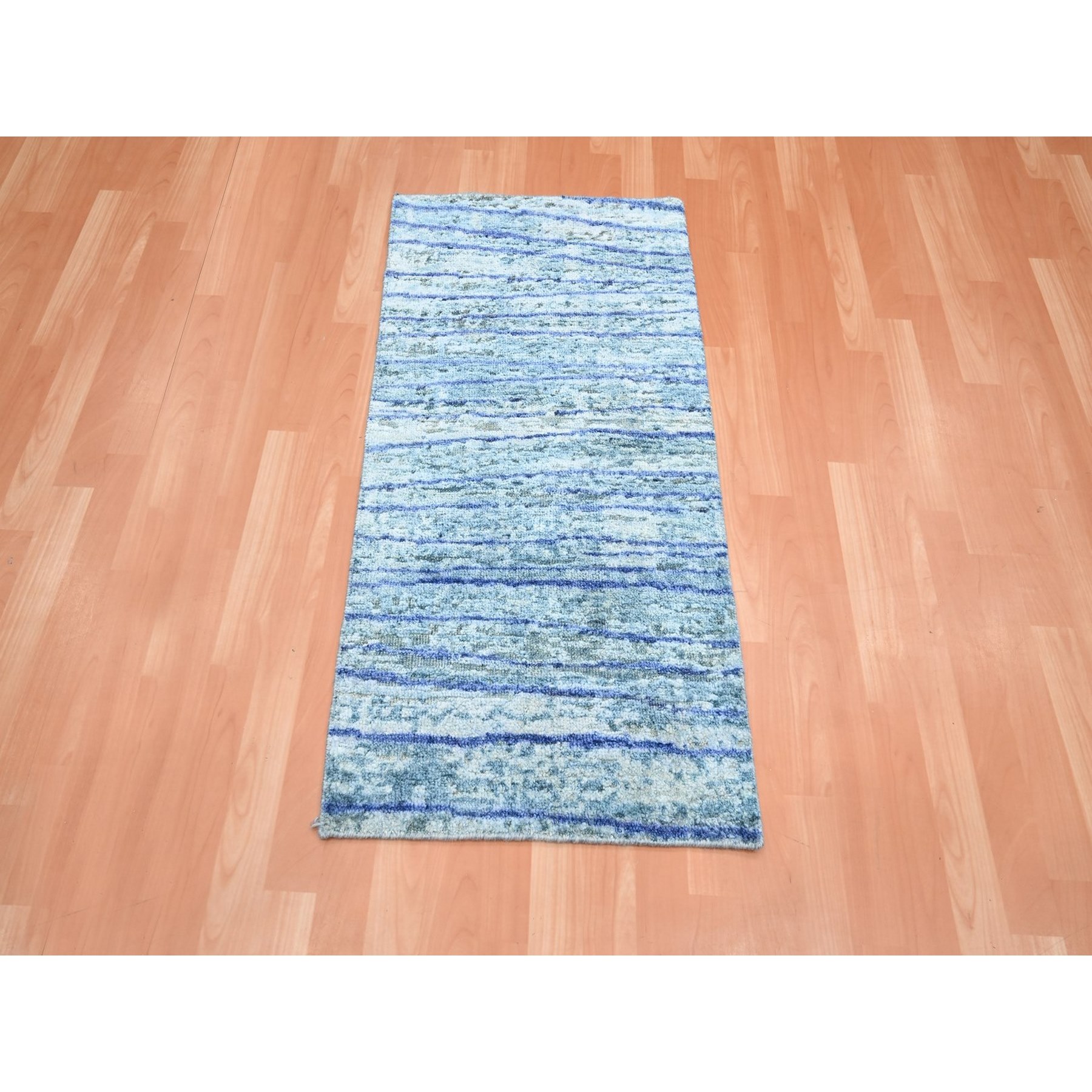 2'x4' Aqua Blue with a Mix of Teal, Modern, Wavy Design, 100% Silk, Hand Knotted, Soft Pile, Mat, Sample, Oriental Rug Sh75710