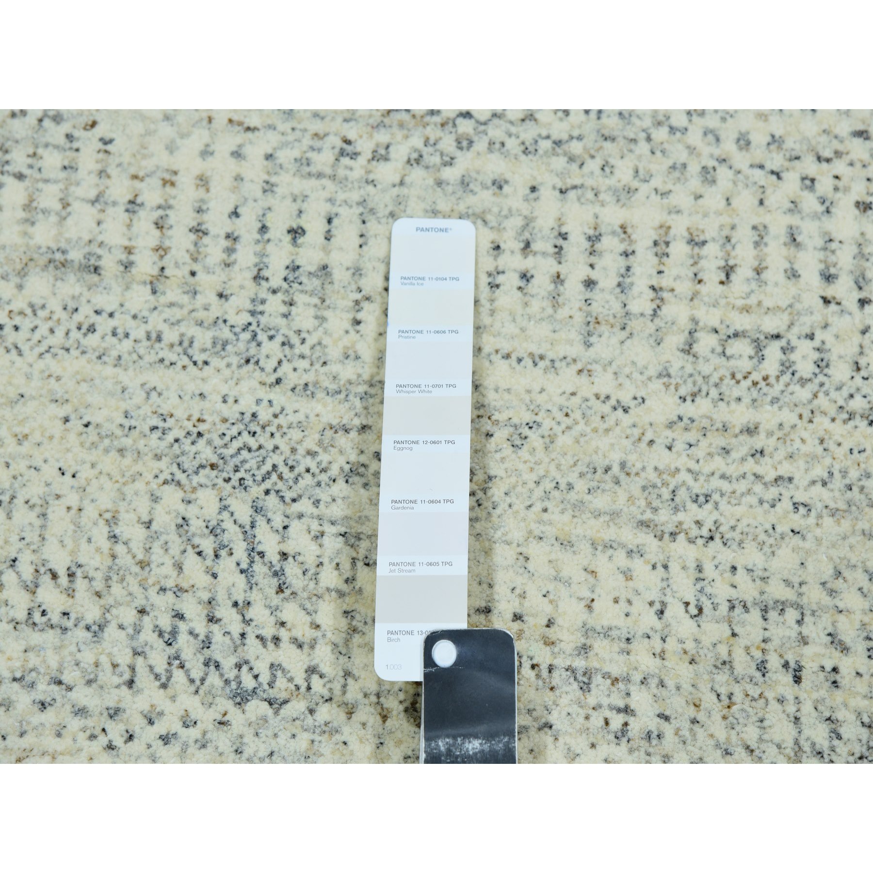 8'x8' Vanilla Ice White, Organic Sustainable Textile, Tone on Tone Modern Grass Design, Hand Knotted Soft Wool, Oriental Square Rug Sh76023