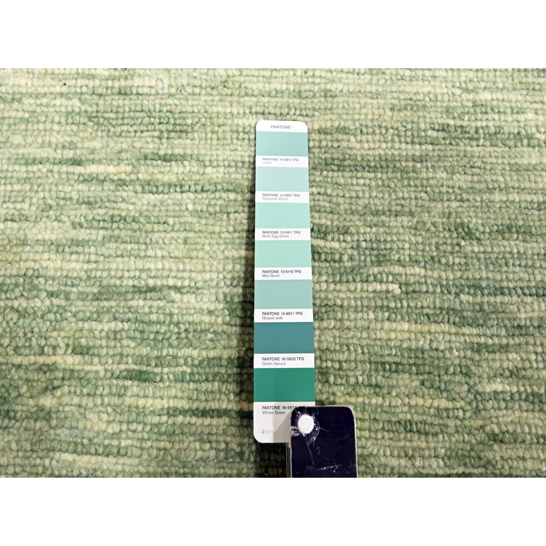 9'4"x12'4" Mist Green, Modern Plain Design, Borderless, Pure Wool, Hand Knotted, Oriental Rug Sh76080