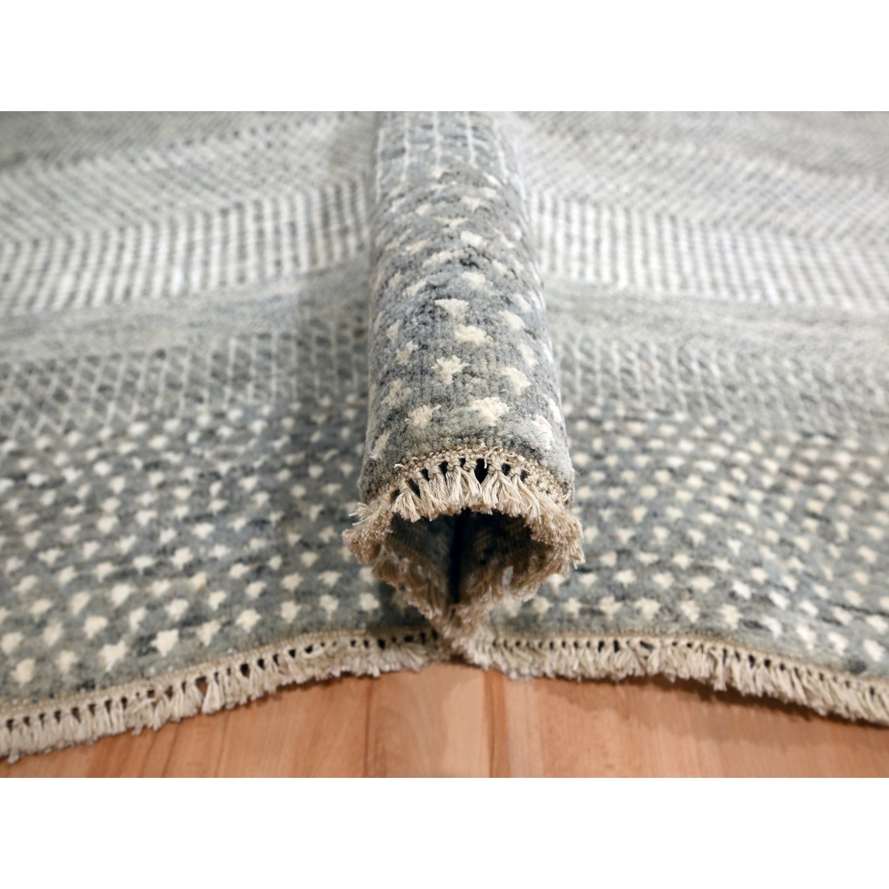 8'9"x12'3" Pastel Gray, Modern Grass Design, Hand Knotted, Borderless, Wool and Silk, Lush and Plush, Tone on Tone, Oriental Rug Sh76083