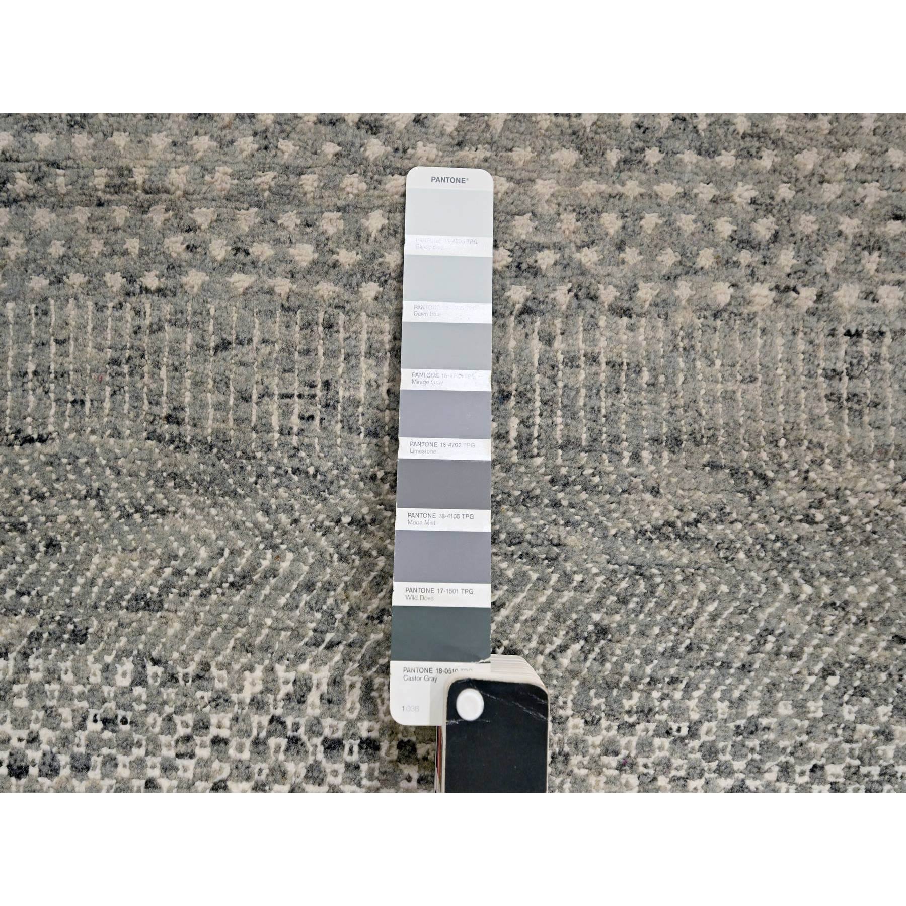 8'9"x12'3" Pastel Gray, Modern Grass Design, Hand Knotted, Borderless, Wool and Silk, Lush and Plush, Tone on Tone, Oriental Rug Sh76083