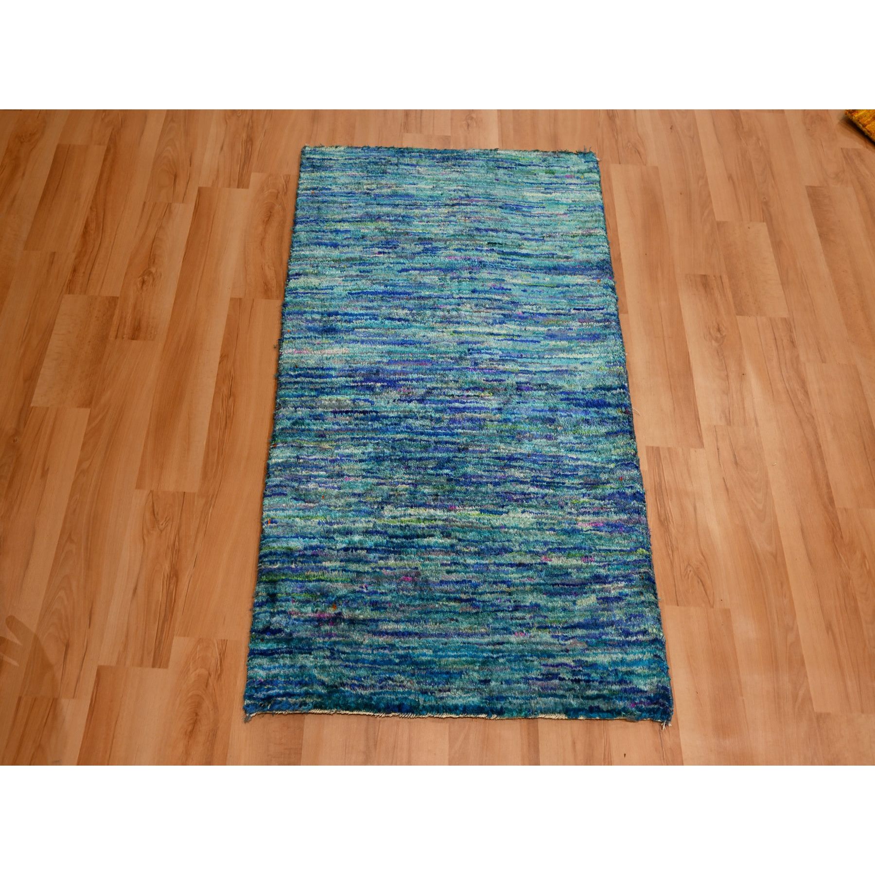 2'x3' Vivid Blue with Mix of Teal, Plain Solid Design, Hand Knotted, Pure Sari Silk, Mat, Oriental Rug Sh76103