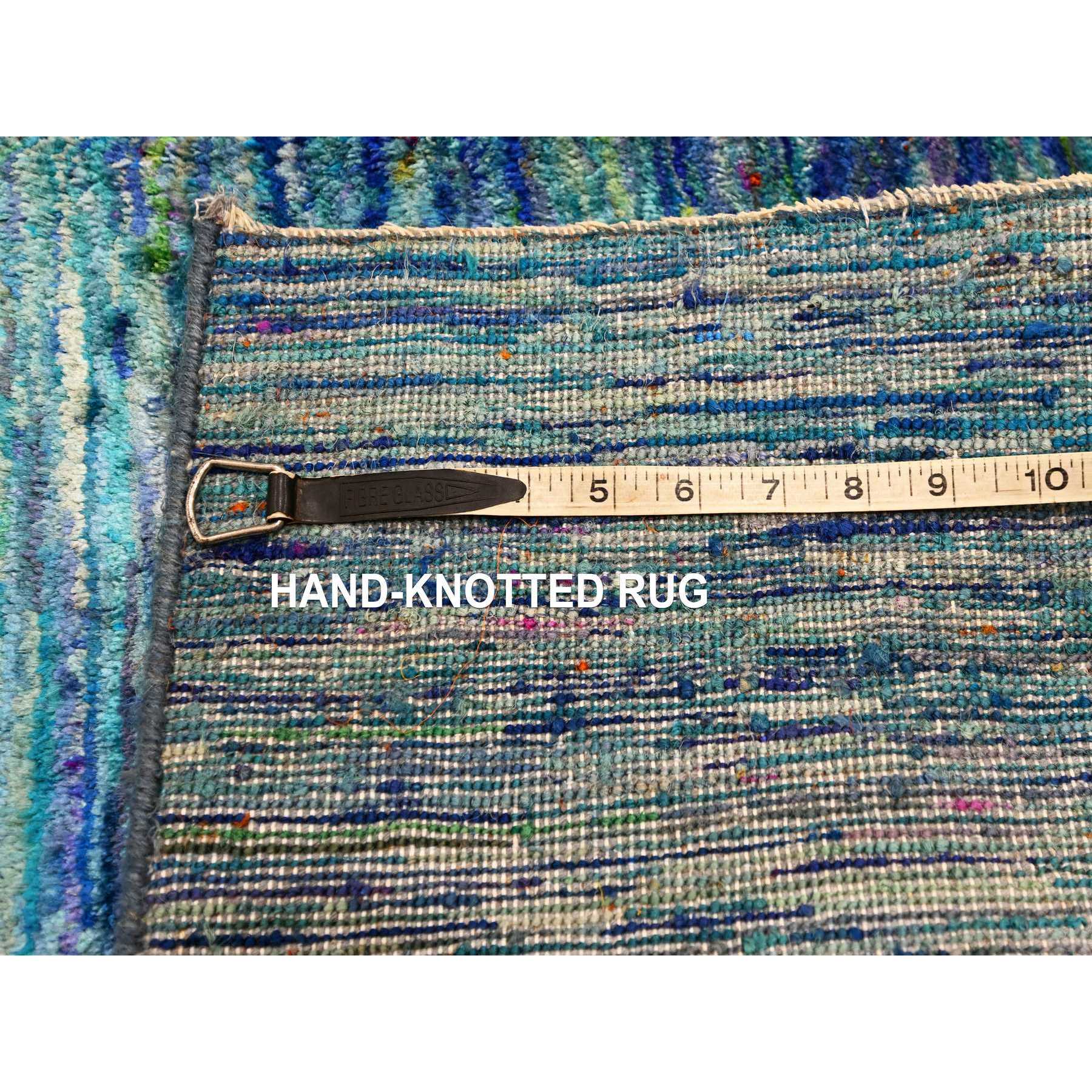 2'x3' Vivid Blue with Mix of Teal, Plain Solid Design, Hand Knotted, Pure Sari Silk, Mat, Oriental Rug Sh76103