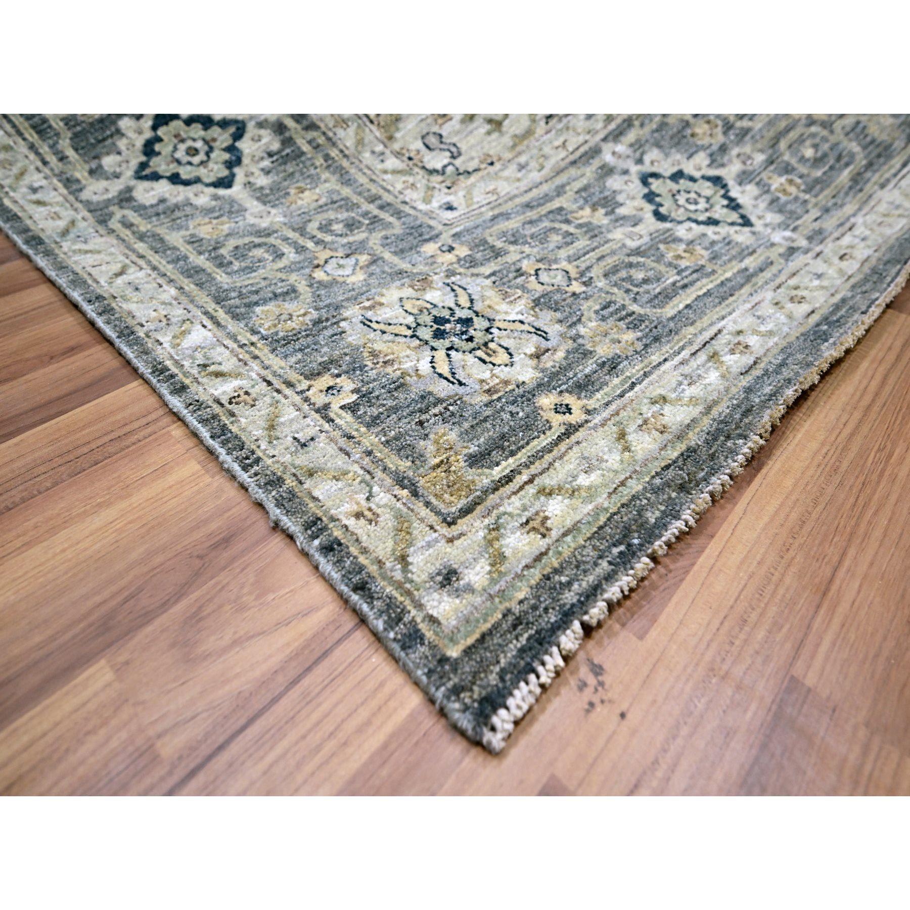 10'x14' Anchor Gray, Agra, Small Medallion with Oushak Design, Pure Wool, Denser Weave, Hand Knotted, Natural Dyes, Oriental Rug Sh76118
