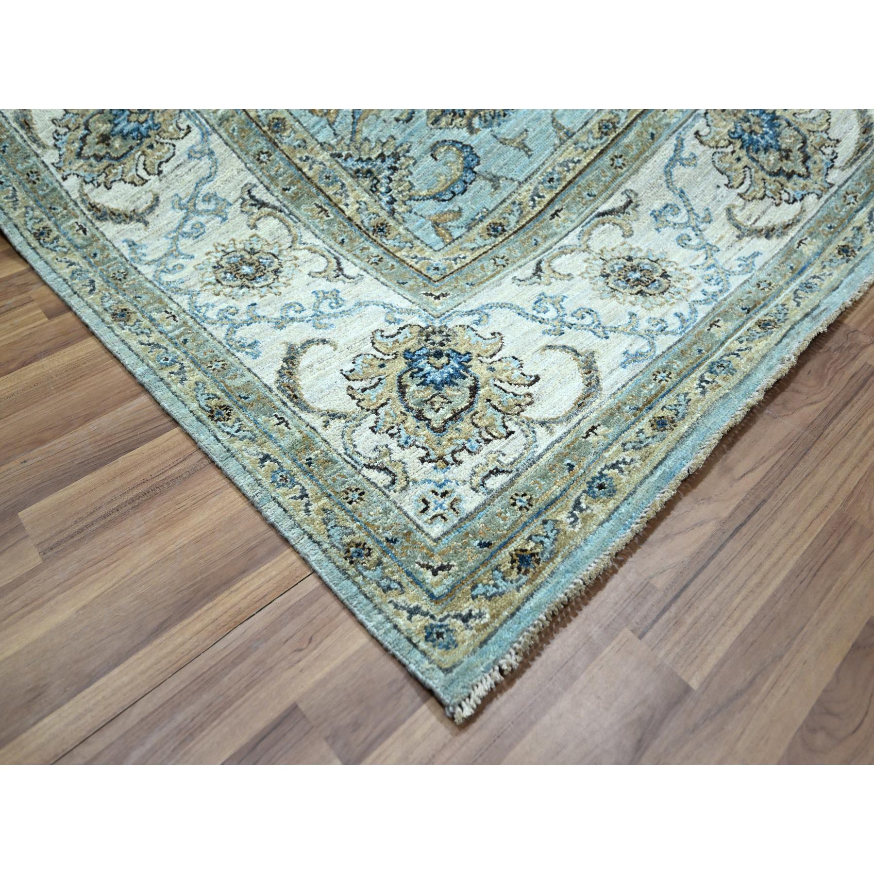 8'1"x8'1" Crystal Blue, Agra, Shah Abbas Flower Vines Design, Luxurious Wool, Denser Weave, Vegetable Dyes, Hand Knotted, Square, Oriental Rug Sh76134