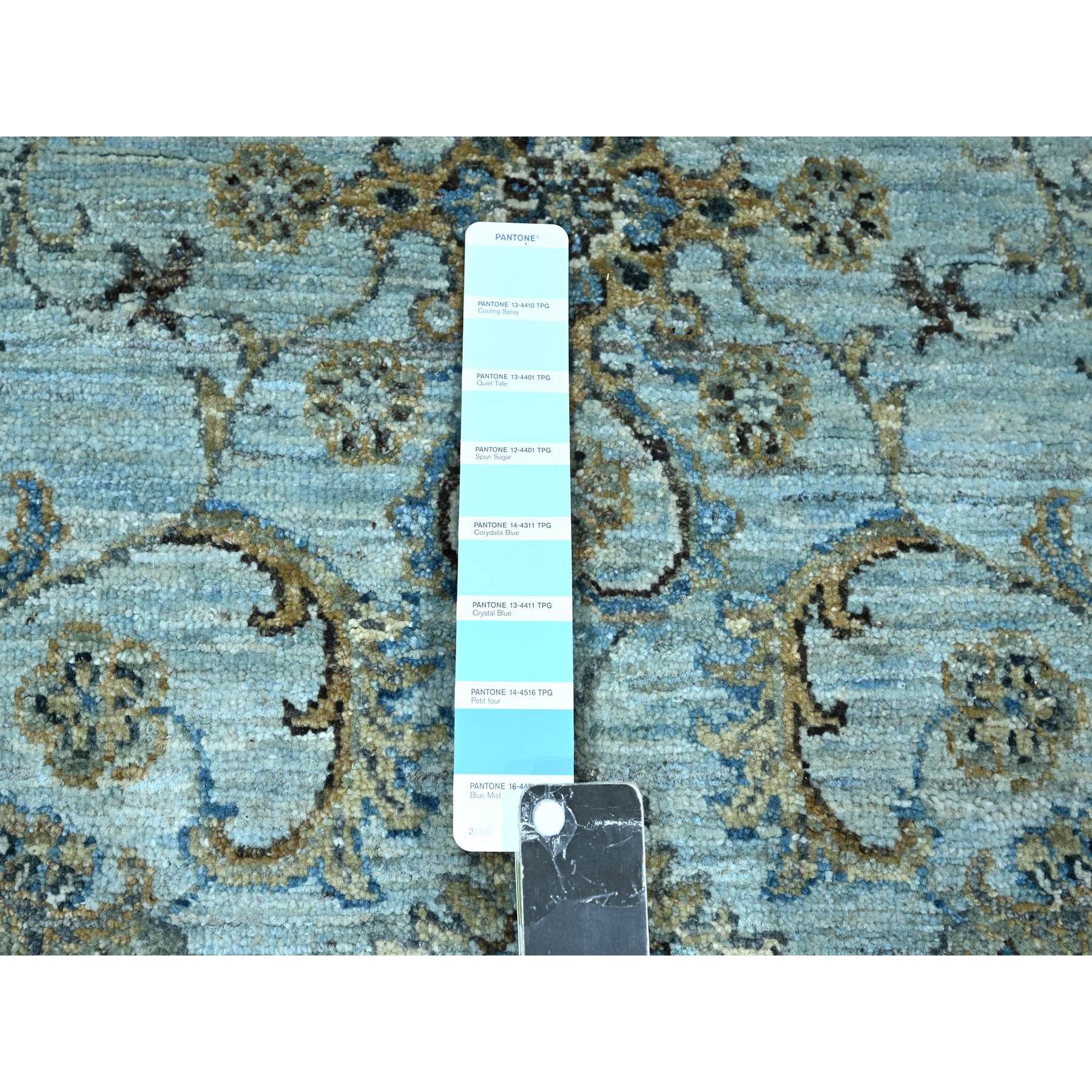 8'1"x8'1" Crystal Blue, Agra, Shah Abbas Flower Vines Design, Luxurious Wool, Denser Weave, Vegetable Dyes, Hand Knotted, Square, Oriental Rug Sh76134
