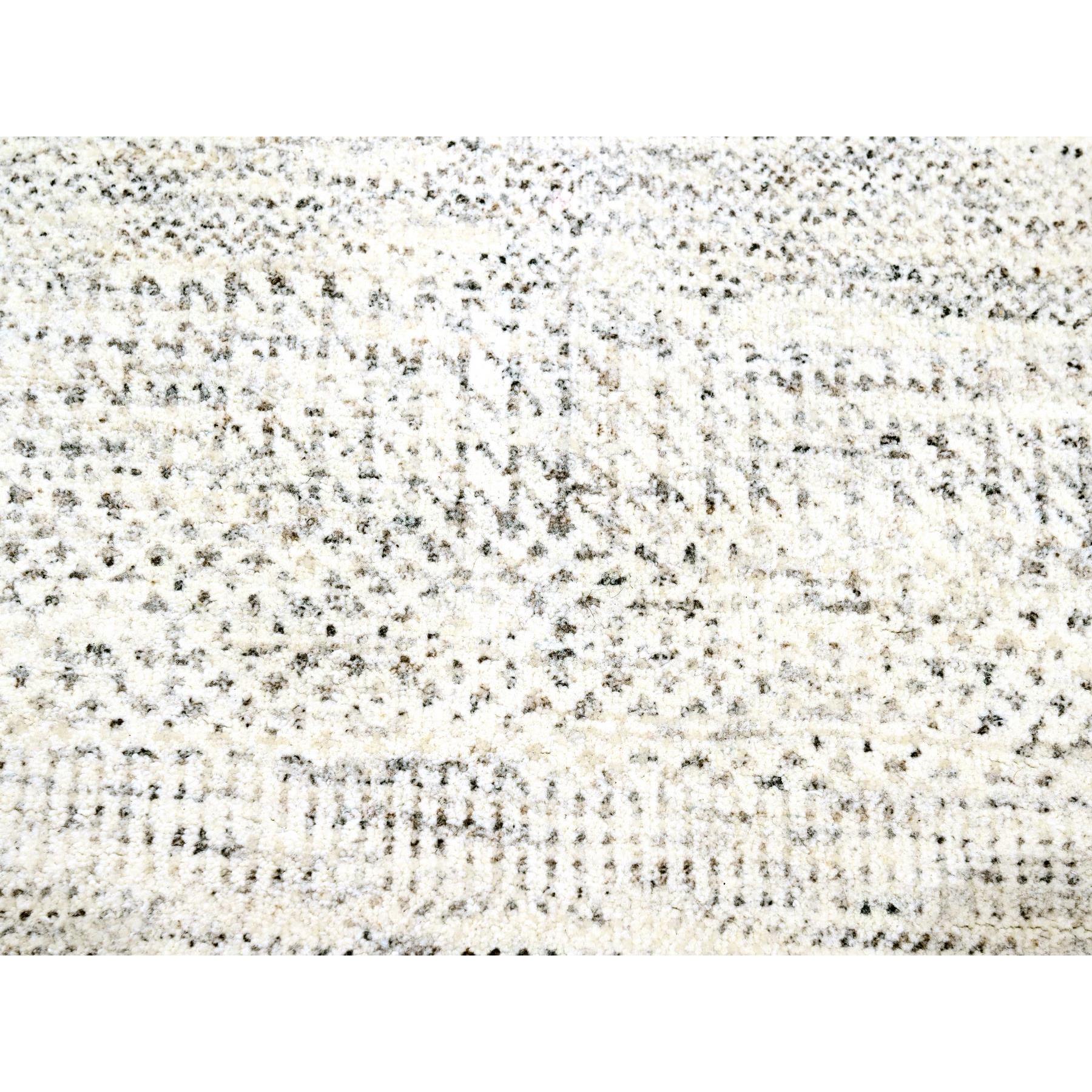 8'2"x10' Chiffon White, Modern Grass Design, Hand Knotted, Borderless, Soft and Vibrant Wool, Lush and Plush, Tone on Tone, Oriental Rug Sh76147