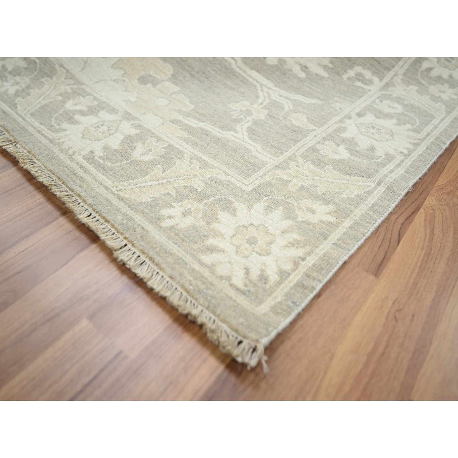 9'1"x12'3" Fossil Gray, Ziegler Mahal Large Flowers Design, Tone on Tone, Zero Pile, 100% Wool, Hand Knotted, Dense Weave, Oriental Rug Sh76163