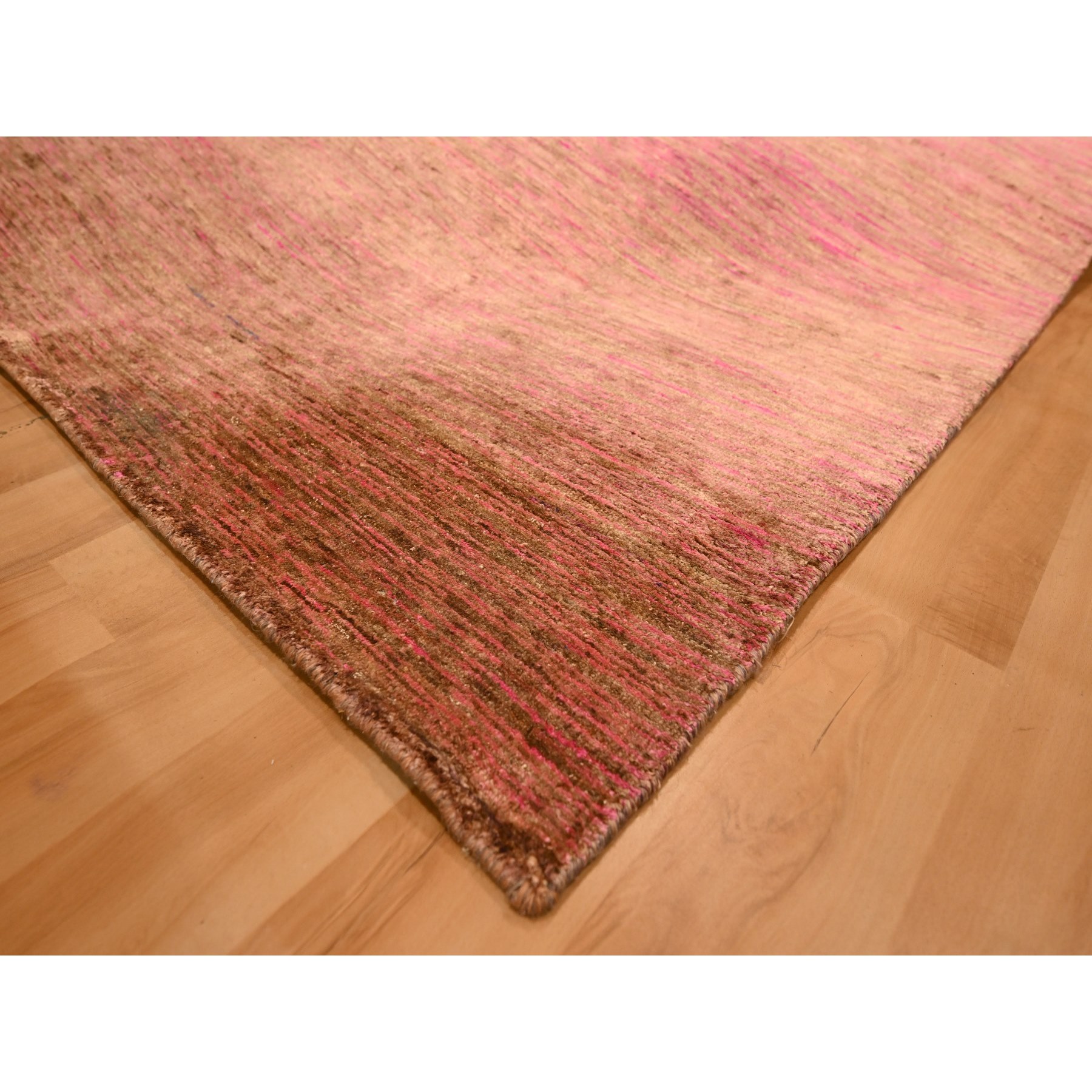 7'9"x10' Rose Pink, Sari Silk, Modern Line Design, Hand Knotted, Soft to the Touch, Oriental Rug Sh76187