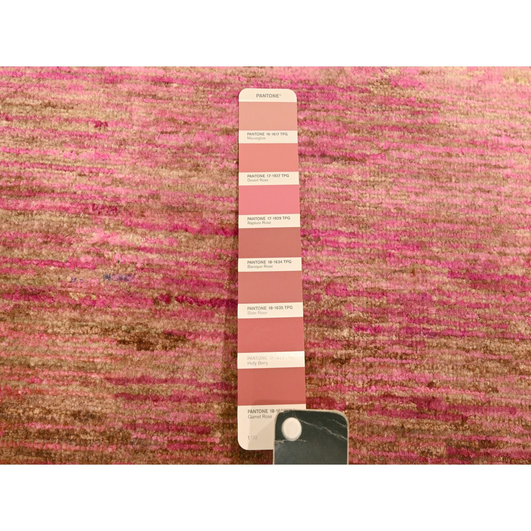 7'9"x10' Rose Pink, Sari Silk, Modern Line Design, Hand Knotted, Soft to the Touch, Oriental Rug Sh76187