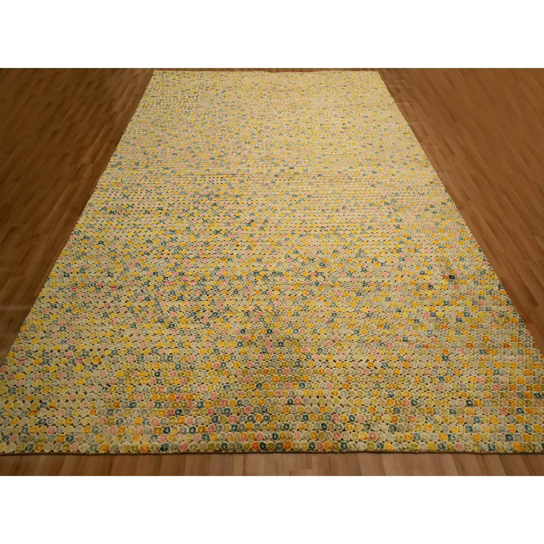 9'x12'2" Golden Yellow, THE BUTTONS, Sari Silk, Hand Knotted, Soft to the Touch, Oriental Rug Sh76200