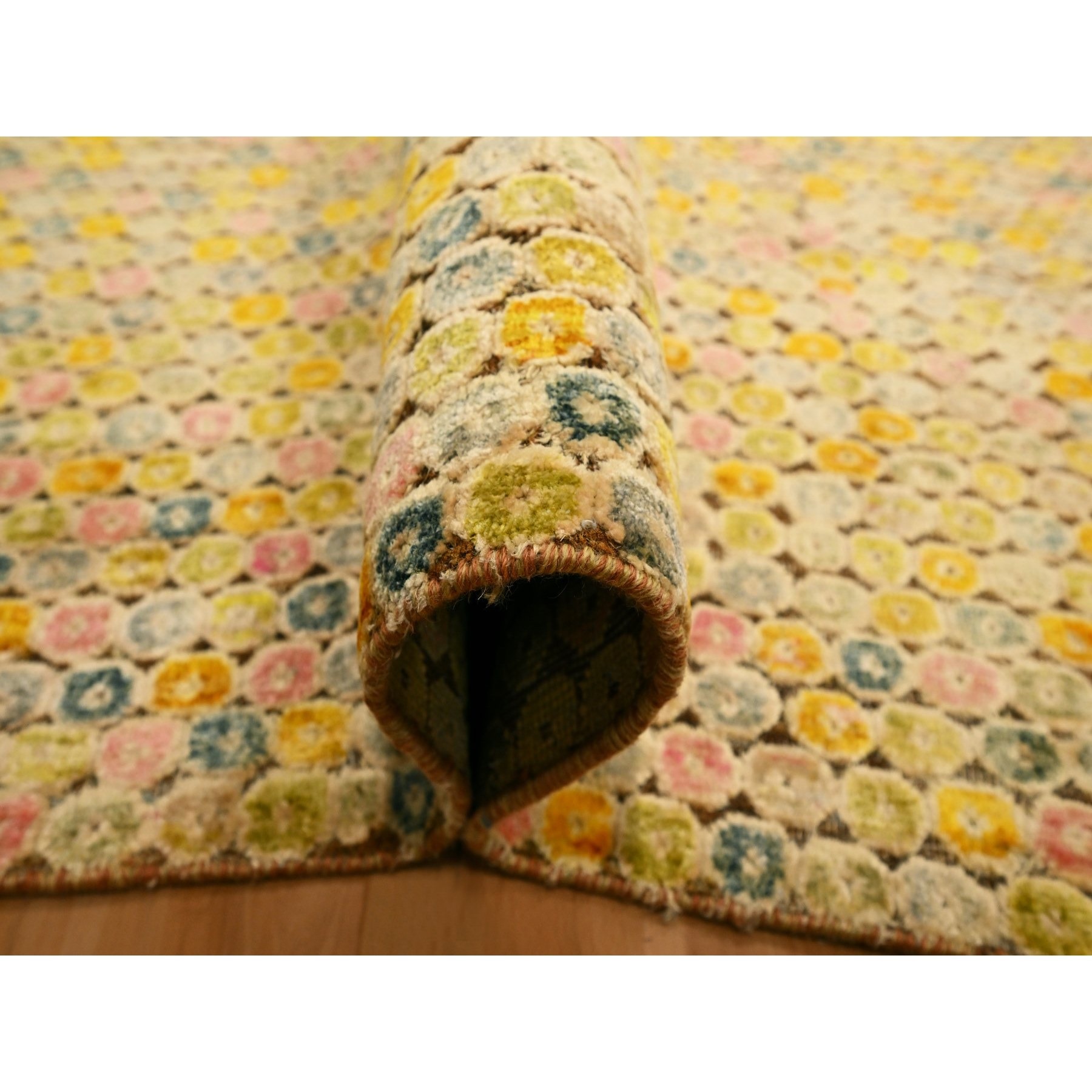 9'x12'2" Golden Yellow, THE BUTTONS, Sari Silk, Hand Knotted, Soft to the Touch, Oriental Rug Sh76200