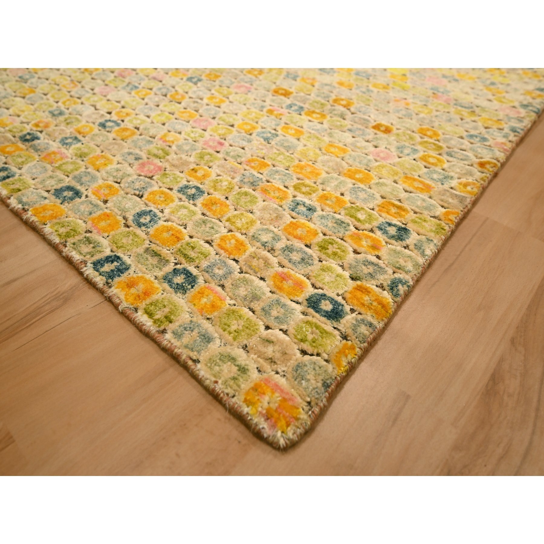 9'x12'2" Golden Yellow, THE BUTTONS, Sari Silk, Hand Knotted, Soft to the Touch, Oriental Rug Sh76200