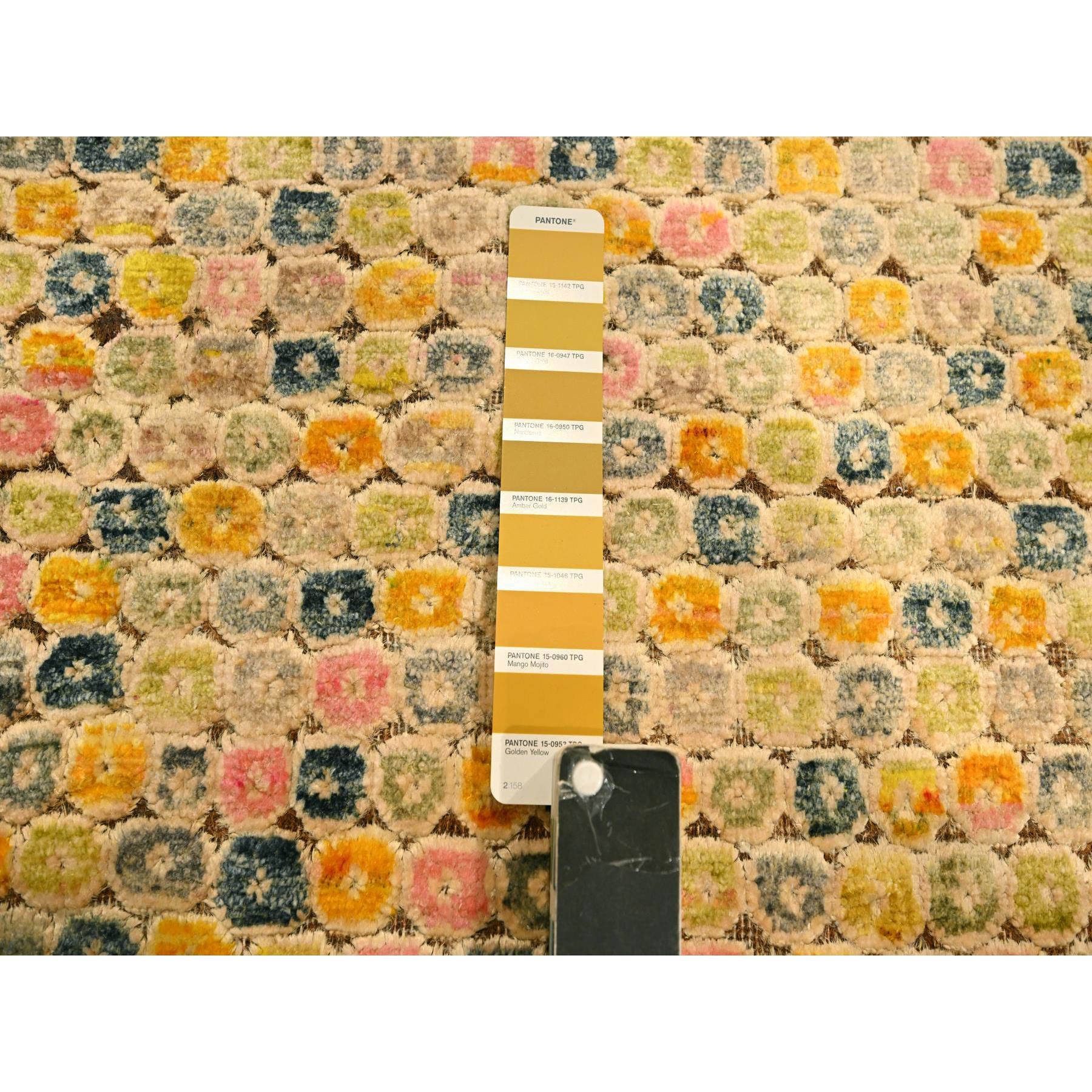 9'x12'2" Golden Yellow, THE BUTTONS, Sari Silk, Hand Knotted, Soft to the Touch, Oriental Rug Sh76200