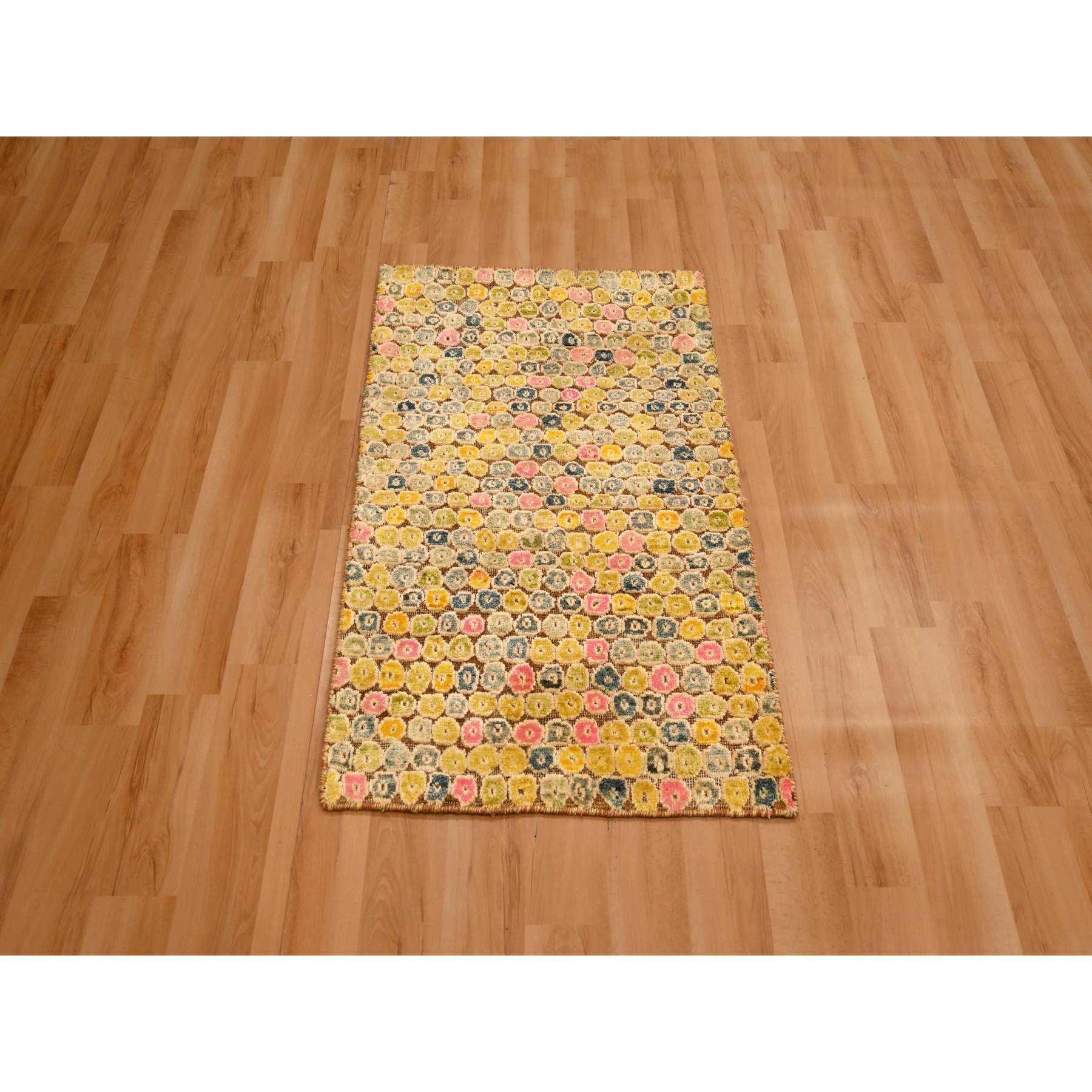 2'x3' Amber Gold, THE BUTTONS, Sari Silk, Hand Knotted, Soft to the Touch, Sample, Mat, Oriental Rug Sh76208
