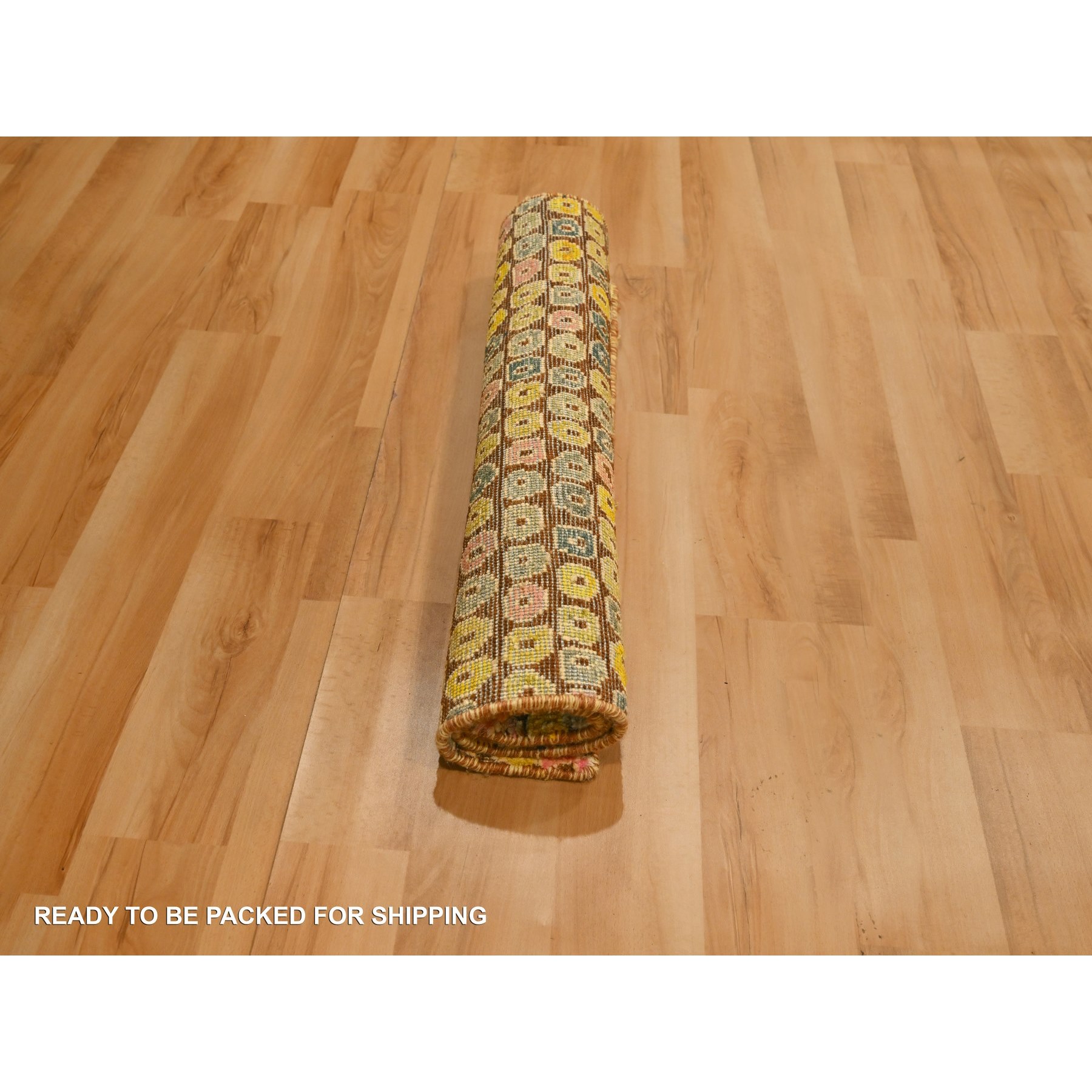2'x3' Golden Yellow, THE BUTTONS, Sari Silk, Hand Knotted, Soft to the Touch, Sample, Mat, Oriental Rug Sh76209