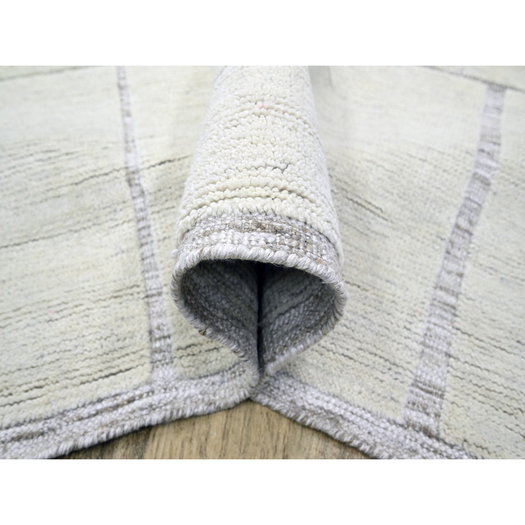8'x9'9" Parchment White, Modern with Geometric Design, Tone on Tone, Plain Squares, Textured Wool, Hand Knotted, Oriental Rug Sh76214