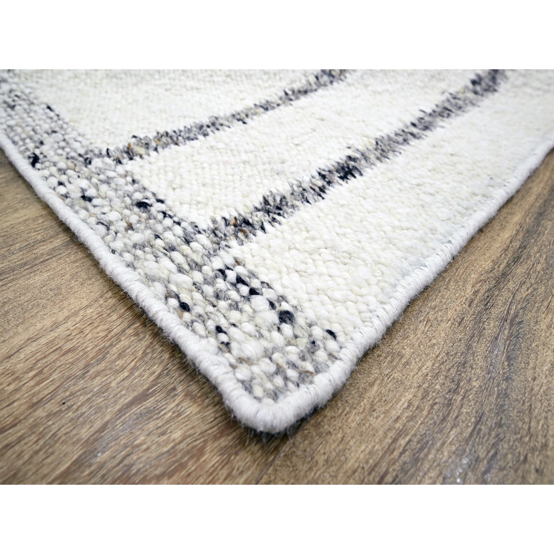 8'2"x10'2" Chiffon White, Moroccan Weave with Line Design, Modern, Textured Pile, Natural Undyed Wool, Hand Knotted, Shabby Chic, Oriental Rug Sh76217