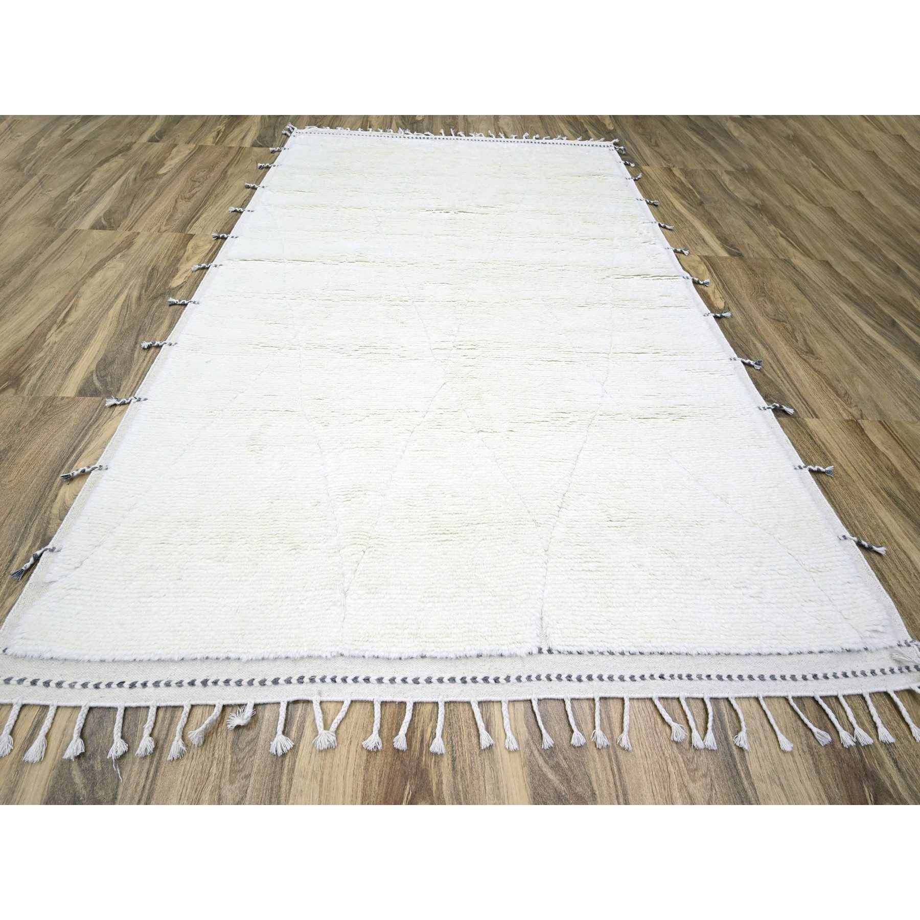 9'1"x12'3" Pristine White, Moroccan Weave with Criss Cross Design, Shabby Chic, Natural Undyed Wool, Hand Knotted, Oriental Rug Sh76219