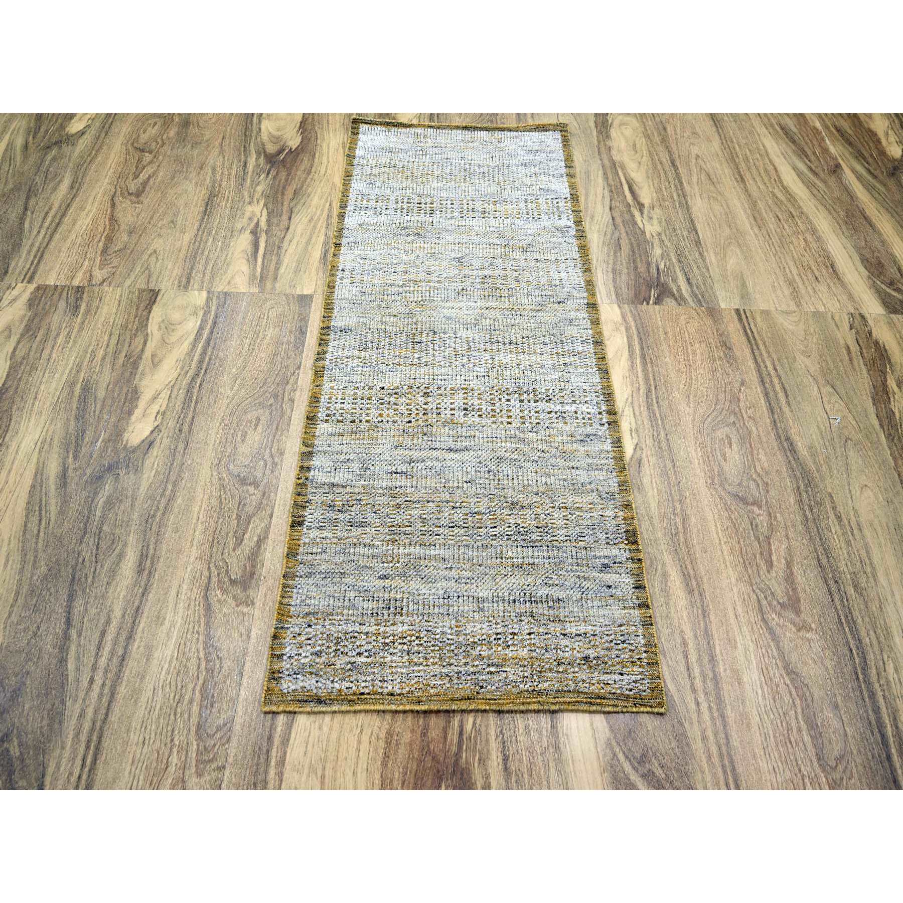2'8"x6' Vista White with Nugget Gold, 100% Wool, Oxidized and Distressed Grass Design with Exposed Warps, Hand Knotted, Runner, Oriental Rug Sh76274