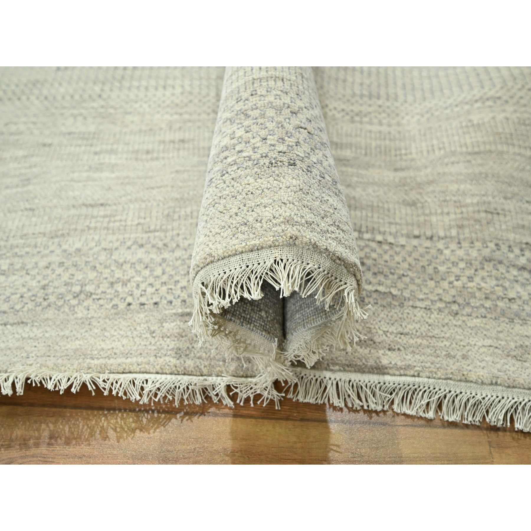 10'x14' Bone White, Modern Grass Design, Hand Knotted, Borderless, Denser Weave, Tone on Tone, Wool and Silk, Lush and Plush, Oriental Rug Sh76335