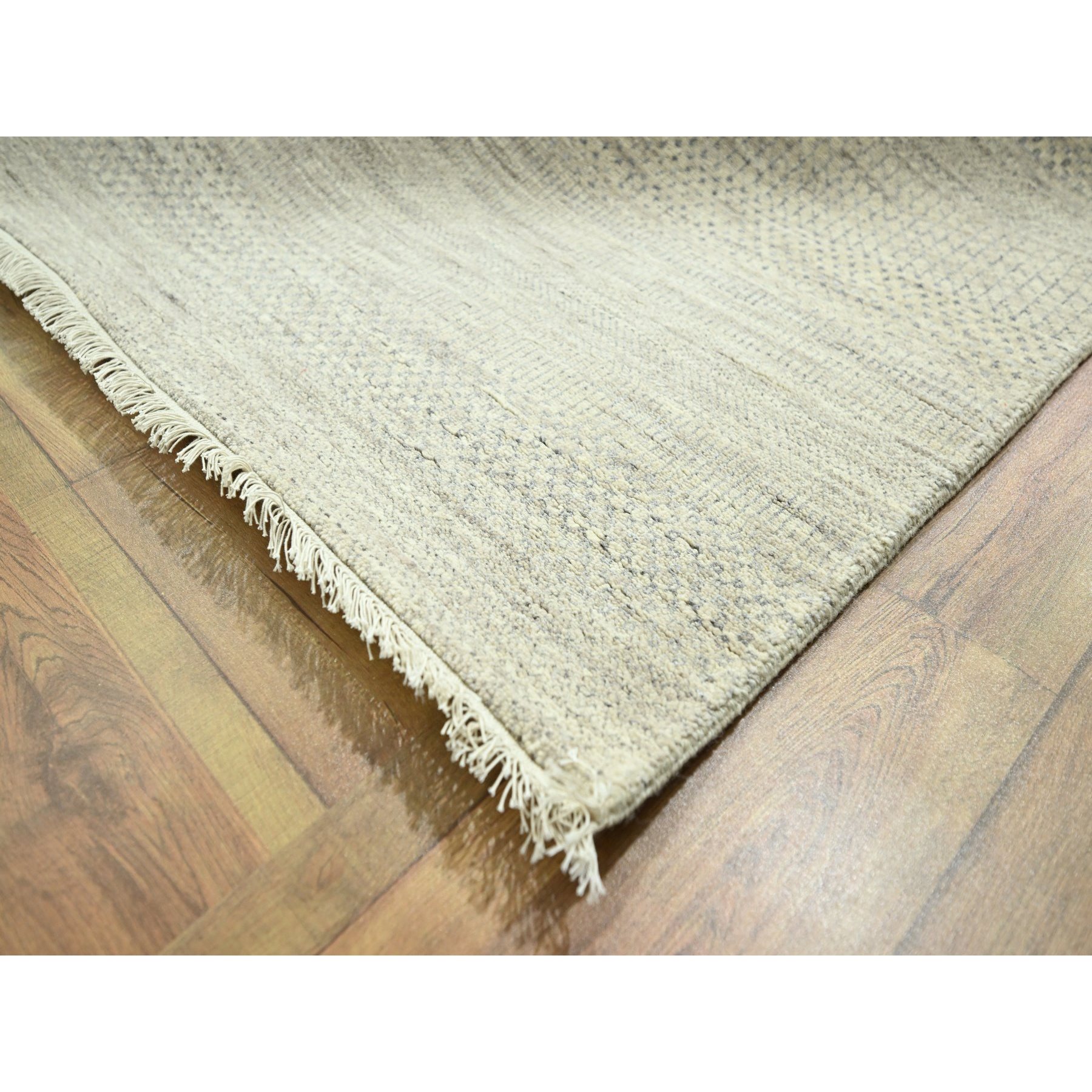 10'x14' Bone White, Modern Grass Design, Hand Knotted, Borderless, Denser Weave, Tone on Tone, Wool and Silk, Lush and Plush, Oriental Rug Sh76335