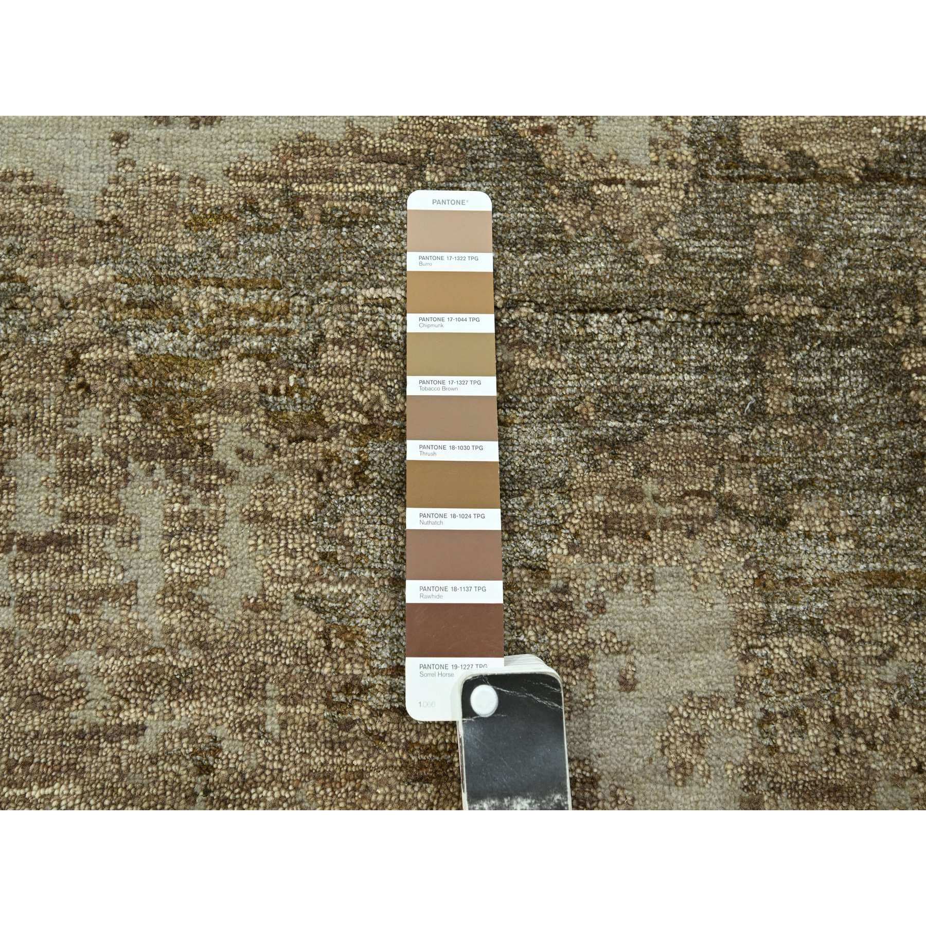 9'x12' Beige & Brown, Modern Abstract Design with Natural Colors, Wool and Silk, Hand Knotted, Oriental Rug Sh76339