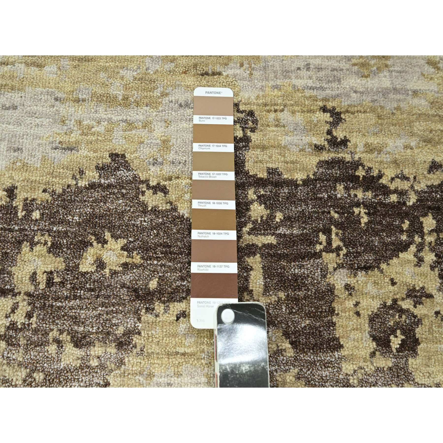 9'x12' Ivory & Chocolate Brown, Modern Abstract Design with Natural Colors, Hand Knotted, Wool and Silk, Oriental Rug Sh76340