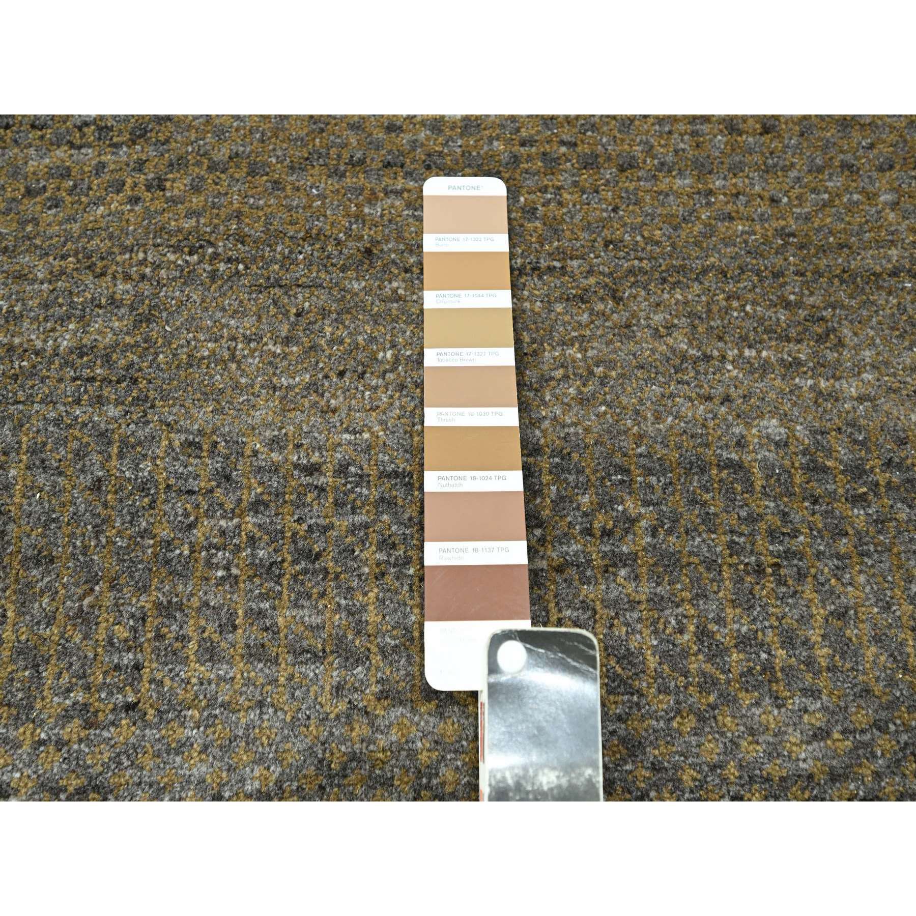 7'10"x10' Honey Brown, Modern Grass Design, Hand Knotted, Tone on Tone, Wool and Silk, Denser Weave, Lush and Plush, Borderless, Oriental Rug Sh76347