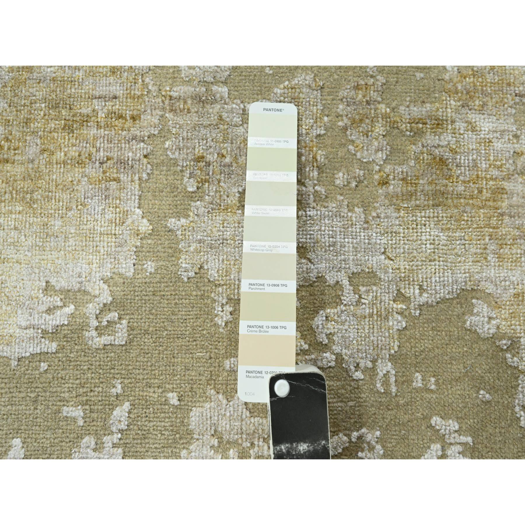 2'6"x19' Parchment White & Brown, Modern Abstract Design with Natural Colors, Wool and Silk, Hand Knotted, XL Runner, Oriental Rug Sh76352