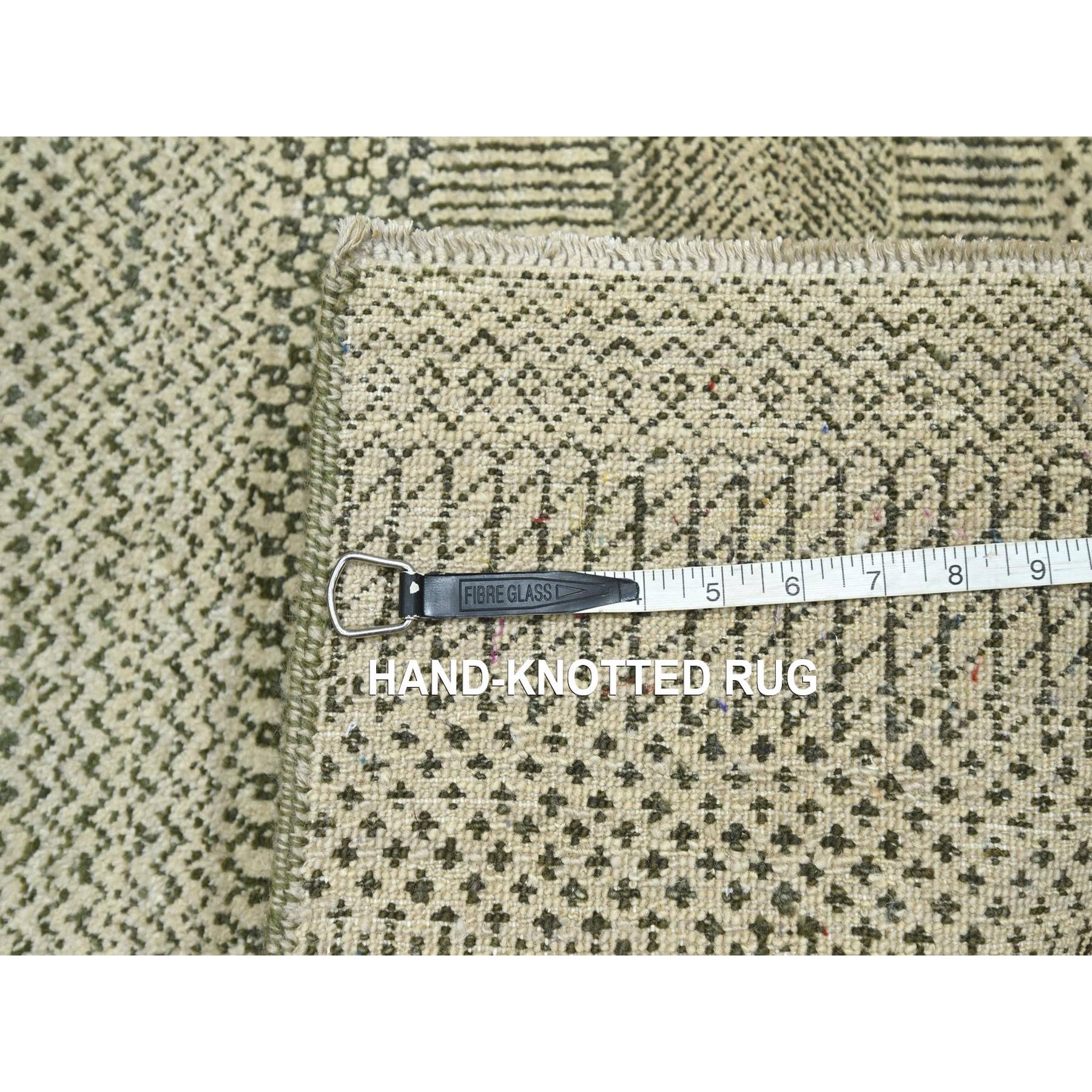 2'x3' Beige, Modern Grass Design, Hand Knotted, Tone on Tone, Wool with touch of Silk, Lush and Plush, Mat, Sample, Oriental Rug Sh76452