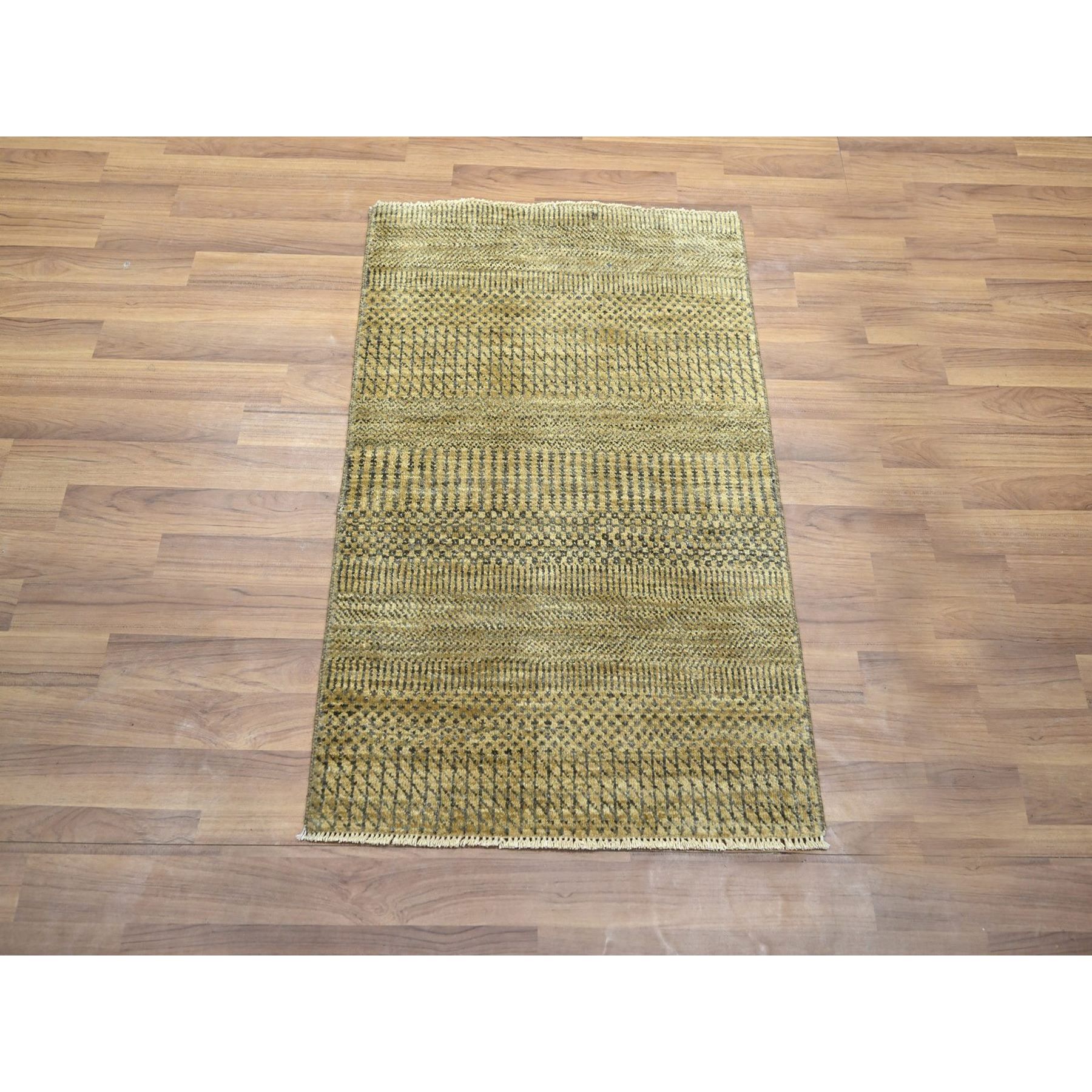 2'x3' Ecru Brown, Modern Grass Design, Hand Knotted, Wool with touch of Silk, Tone on Tone, Lush and Plush, Sample, Mat, Oriental Rug Sh76464