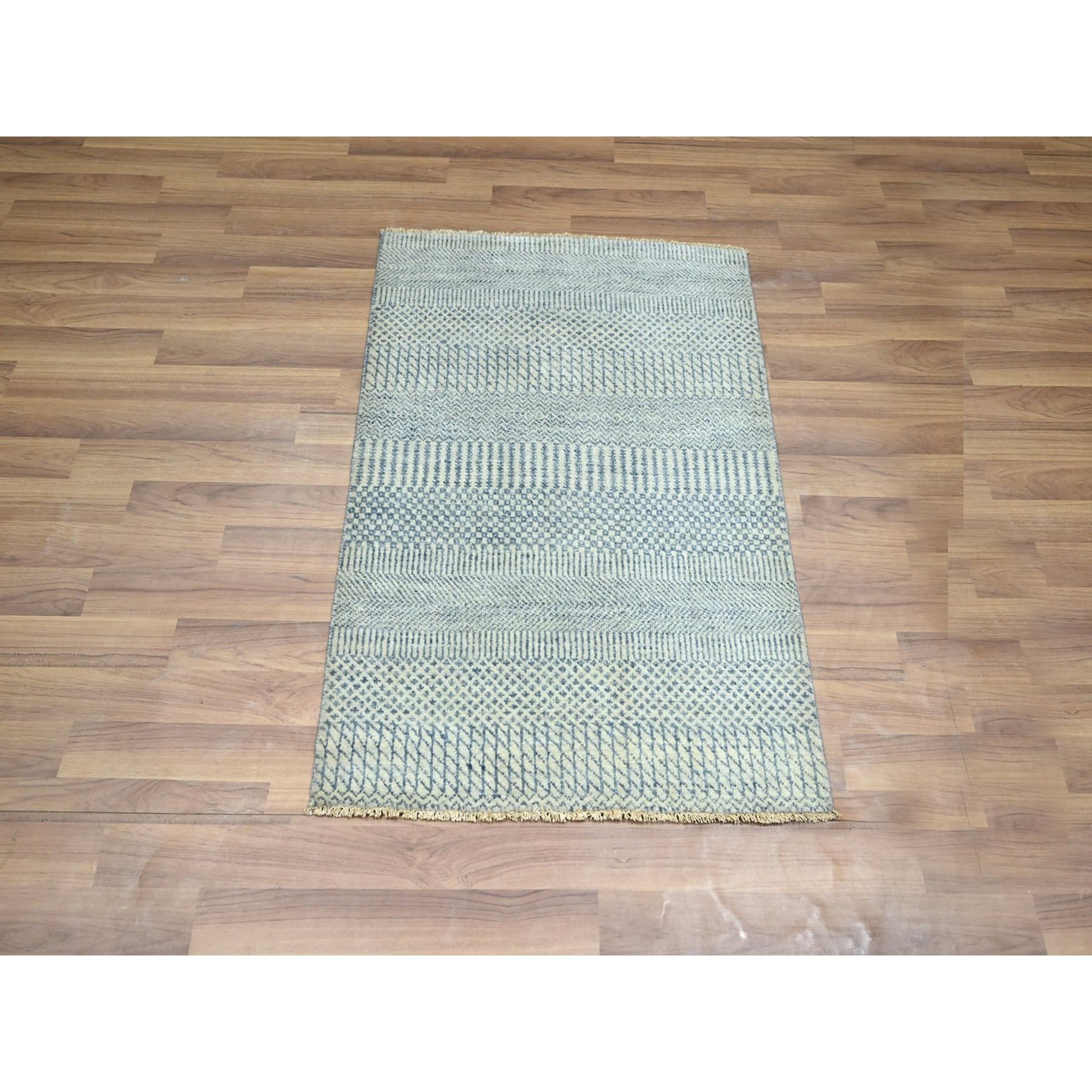 2'x3' Ruddy Blue, Modern Grass Design, Hand Knotted, Wool with touch of Silk, Tone on Tone, Lush and Plush, Sample, Mat, Oriental Rug Sh76468