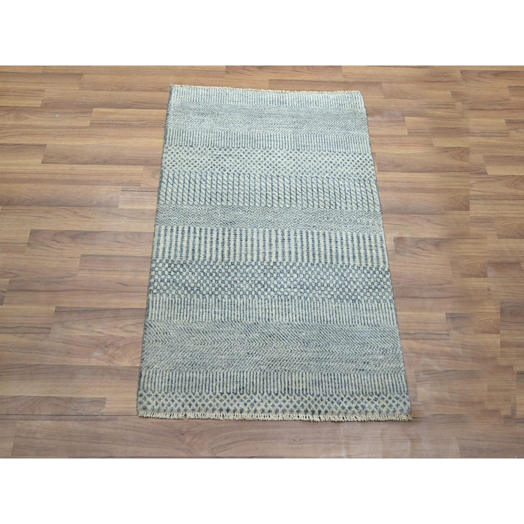 2'x3' Light Blue, Modern Grass Design, Hand Knotted, Wool with touch of Silk, Tone on Tone, Lush and Plush, Sample, Mat, Oriental Rug Sh76472