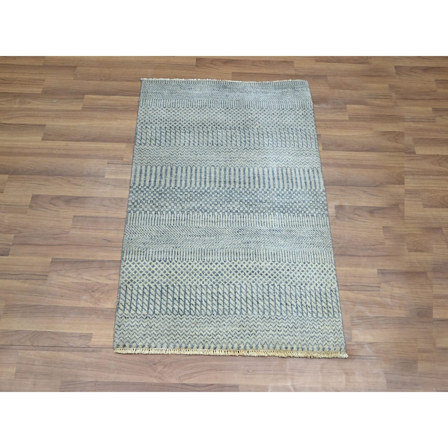 2'x3' Sky Blue, Modern Grass Design, Hand Knotted, Wool with touch of Silk, Tone on Tone, Lush and Plush, Sample, Mat, Oriental Rug Sh76474