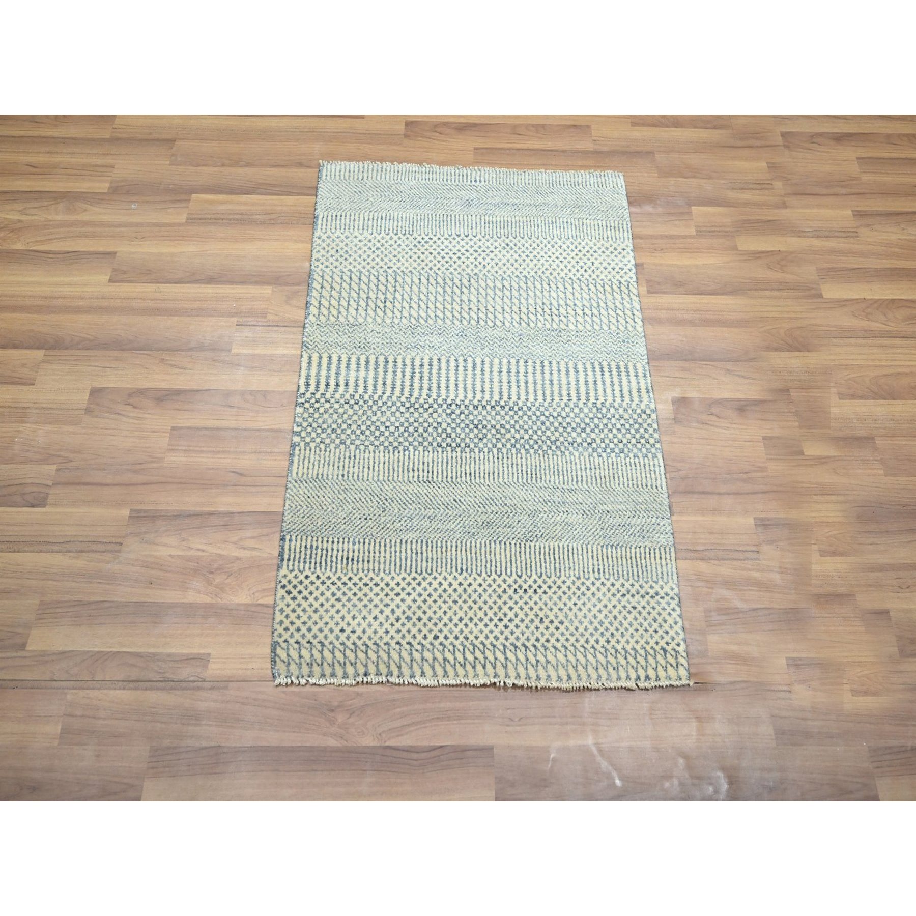 2'x3' Yonder Blue, Hand Knotted, Wool with touch of Silk, Tone on Tone, Lush and Plush, Modern Grass Design, Sample, Mat, Oriental Rug Sh76476